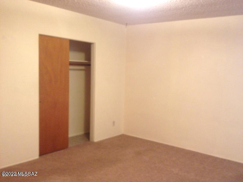 Tierra Del Sol (1-2) - Residential Lease