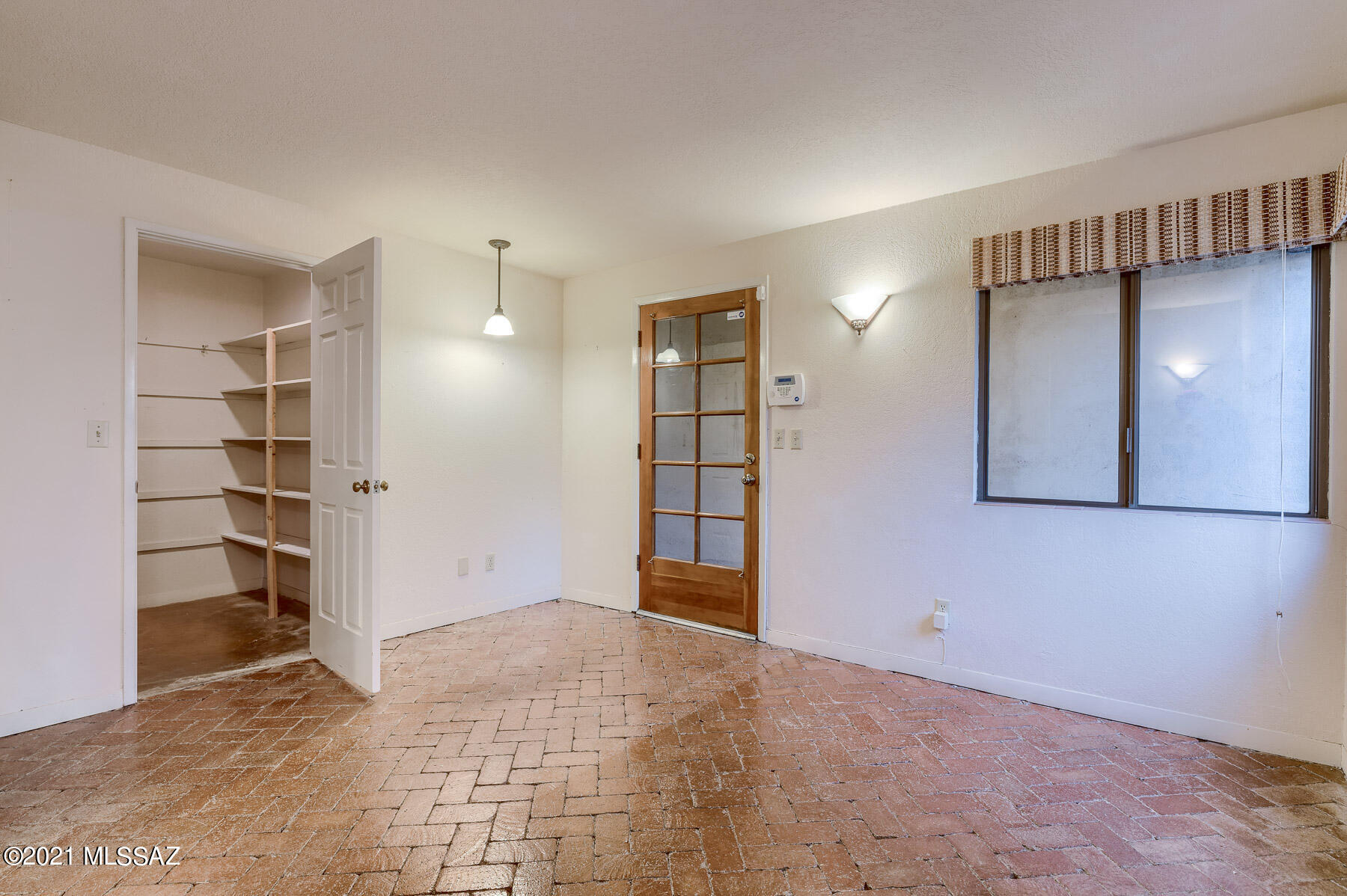 La Bella Angelina (1-10) - Residential