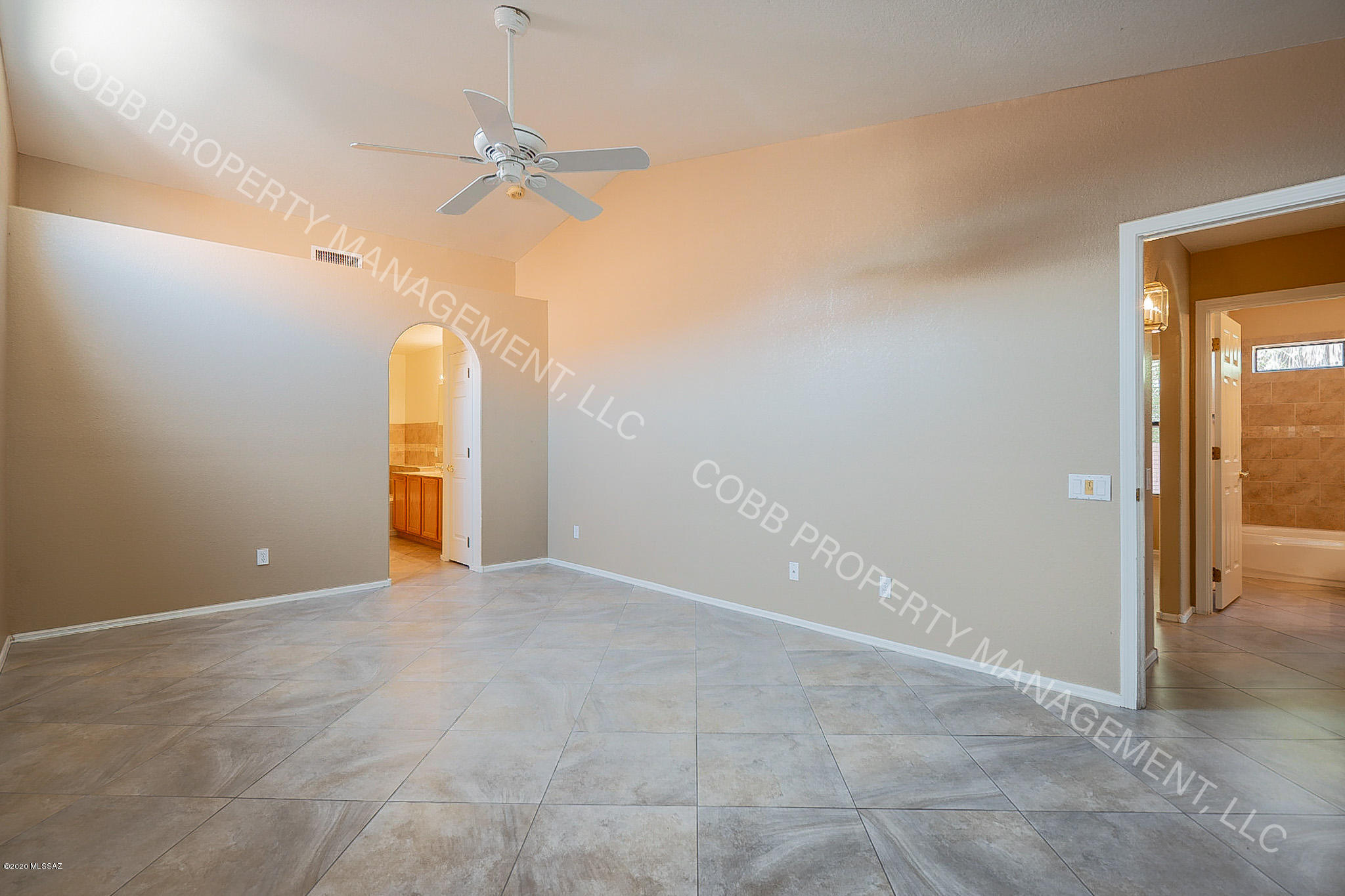 Ventana De Sabino (1-86) - Residential Lease