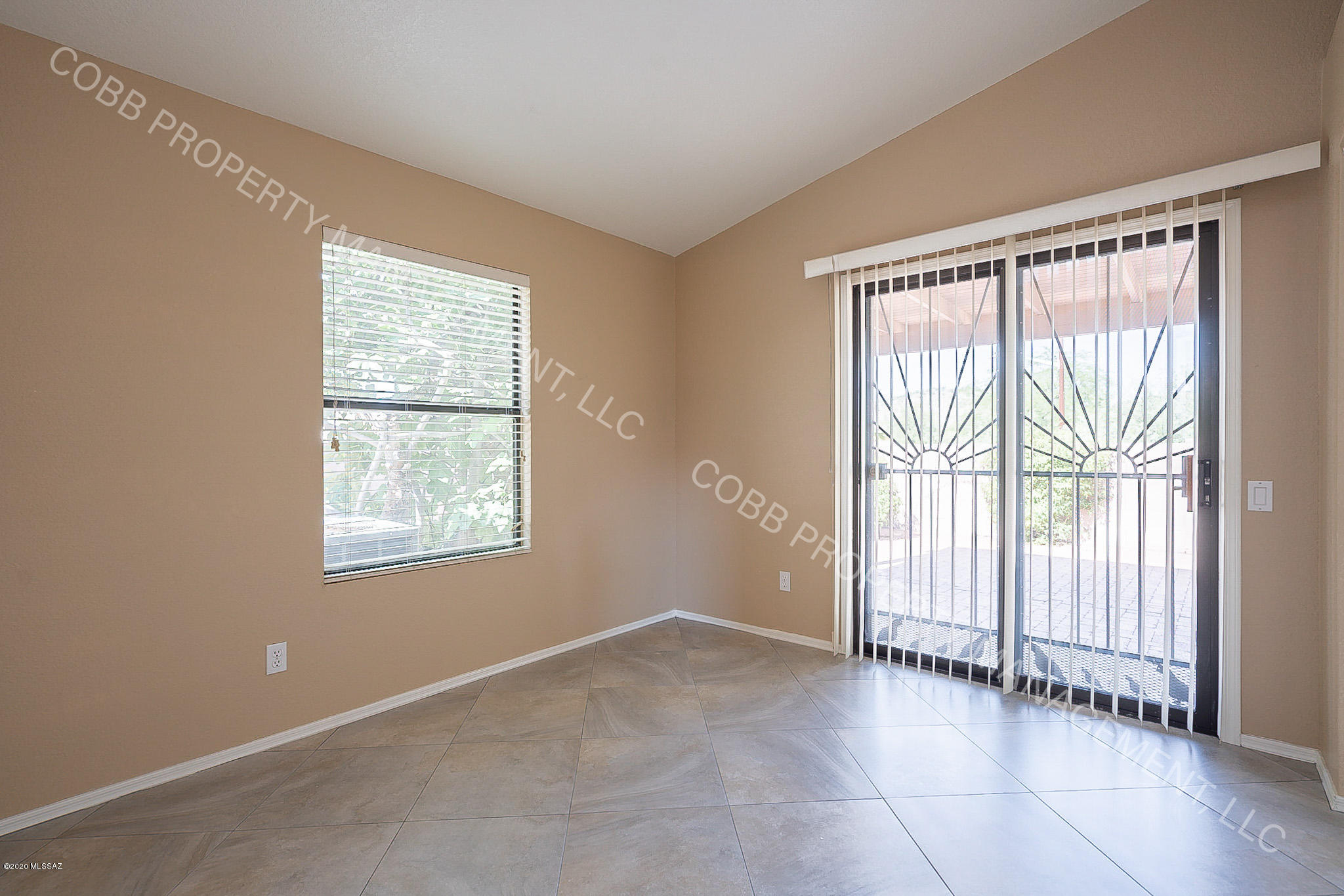 Ventana De Sabino (1-86) - Residential Lease