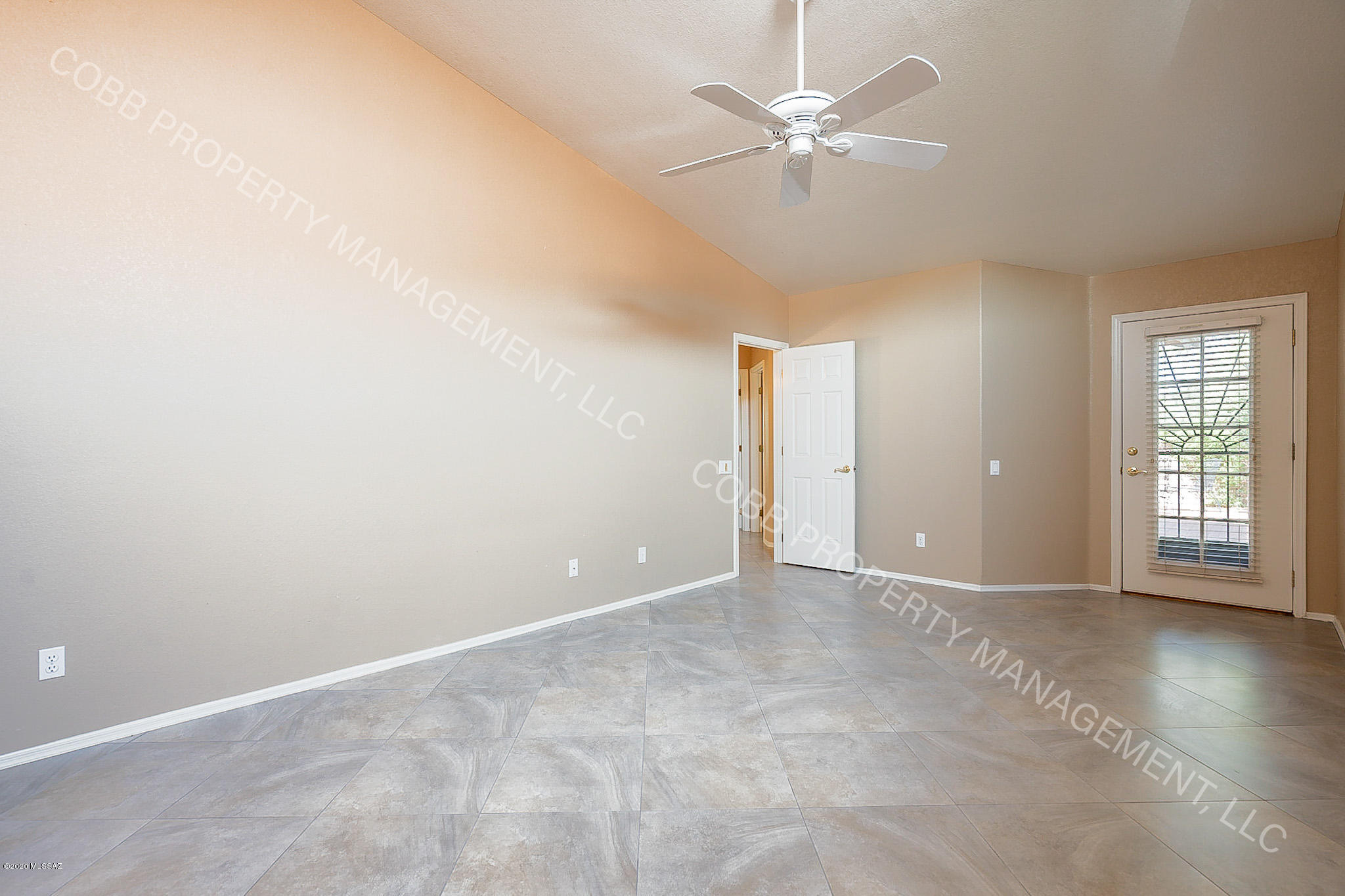 Ventana De Sabino (1-86) - Residential Lease