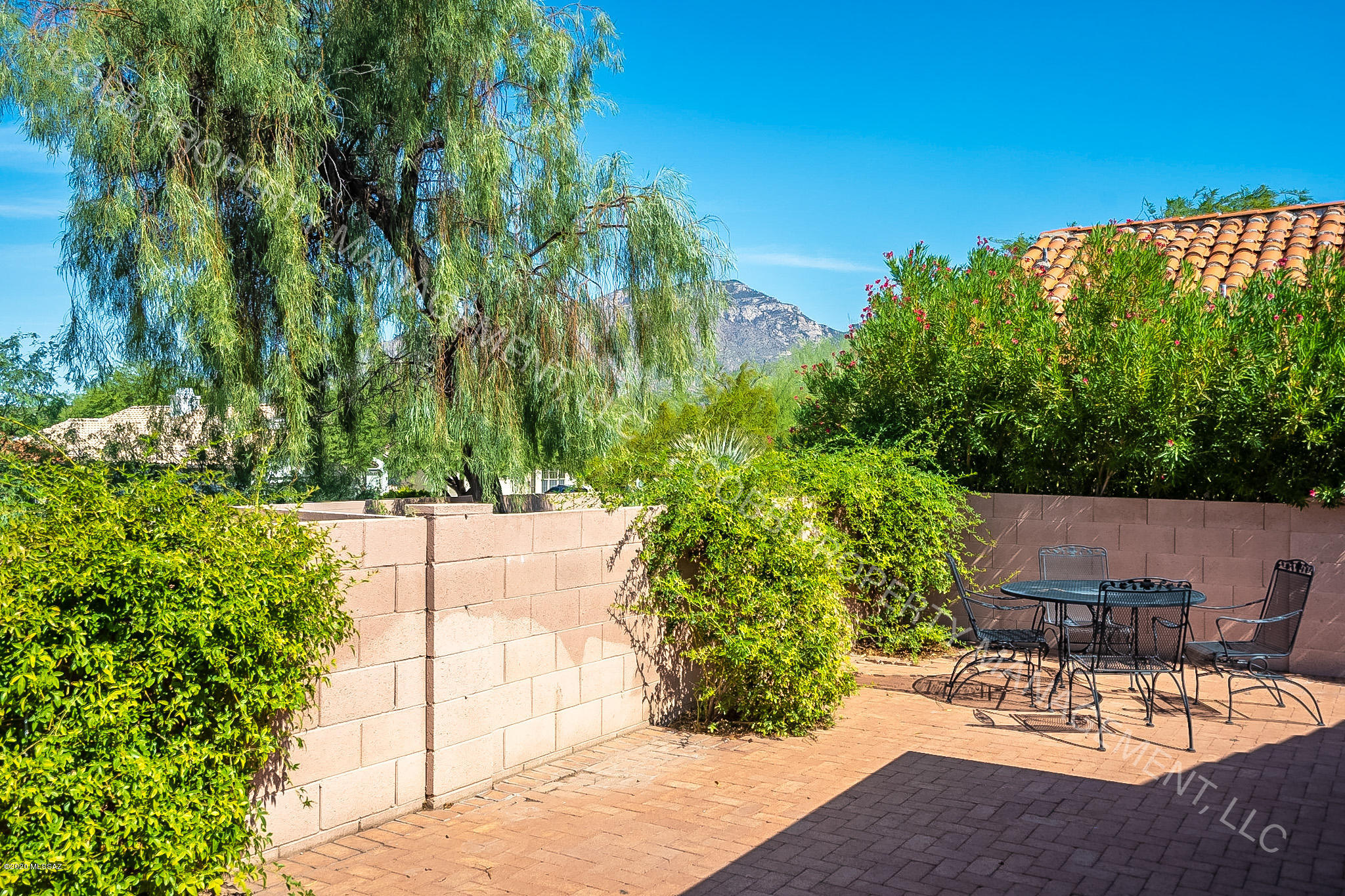 Ventana De Sabino (1-86) - Residential Lease