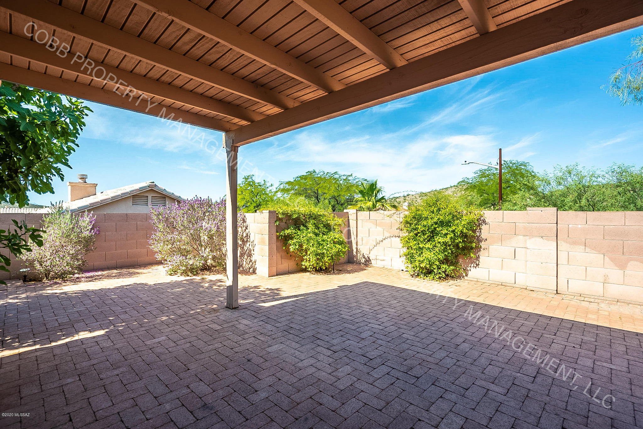 Ventana De Sabino (1-86) - Residential Lease