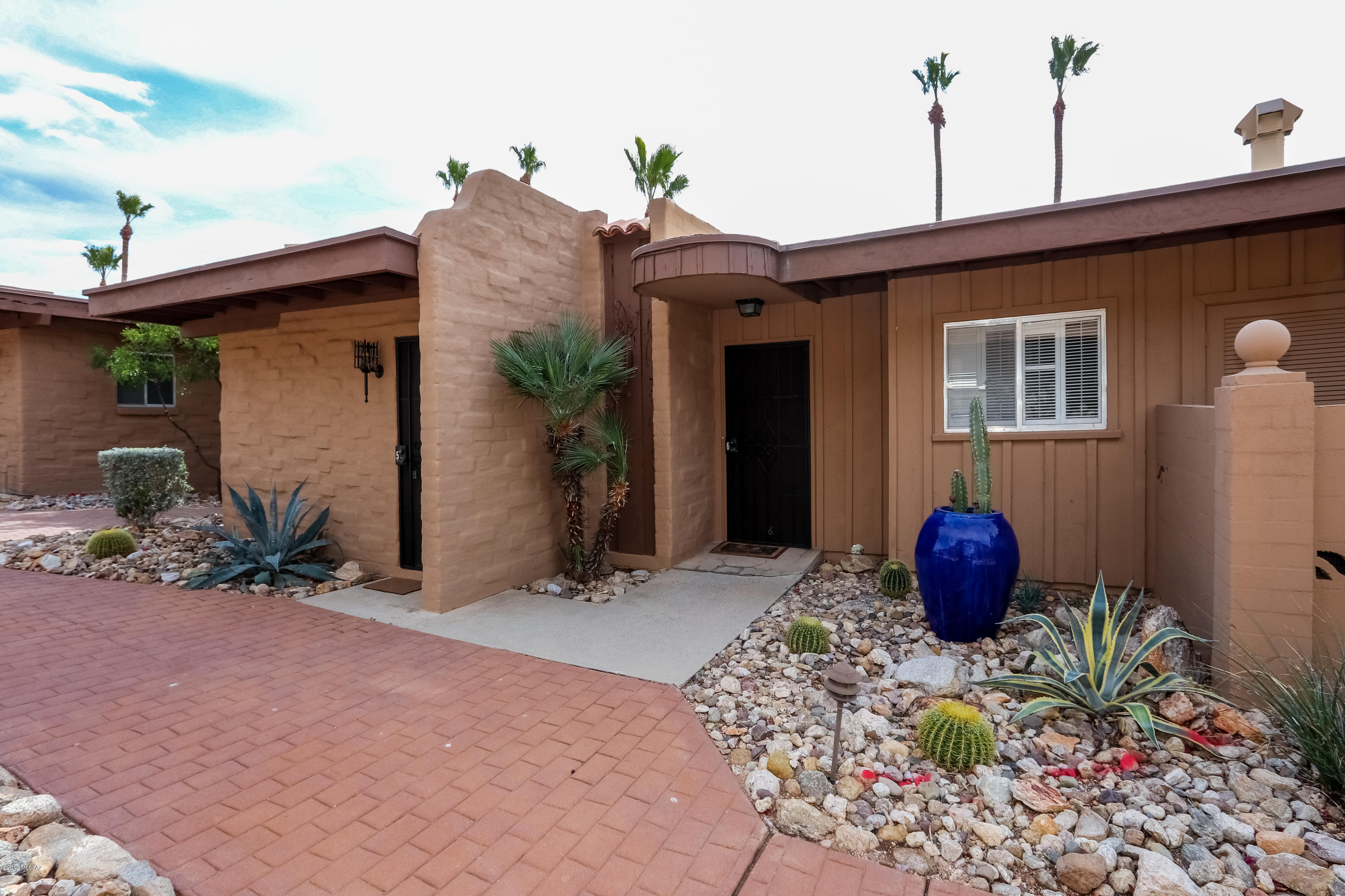 Mission Hills Townhomes (1-39) - Residential