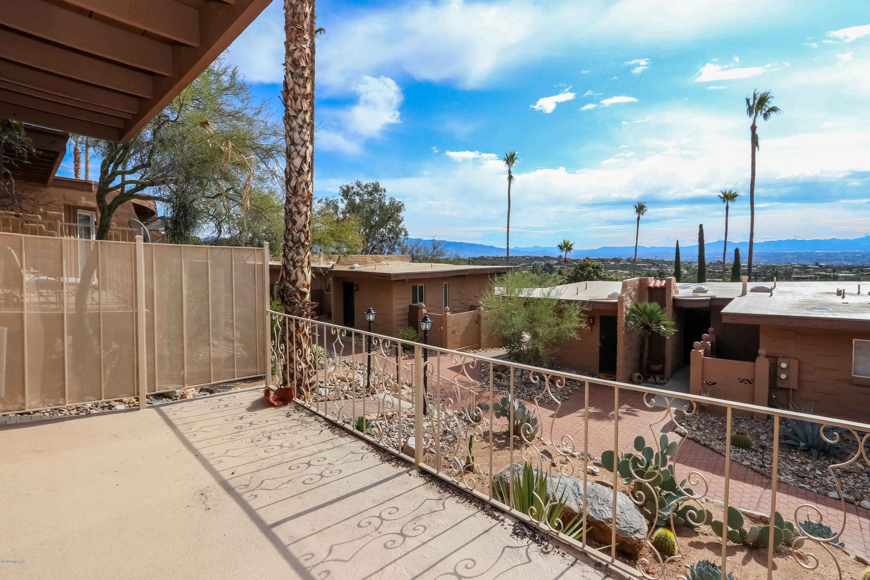 Mission Hills Townhomes (1-39) - Residential