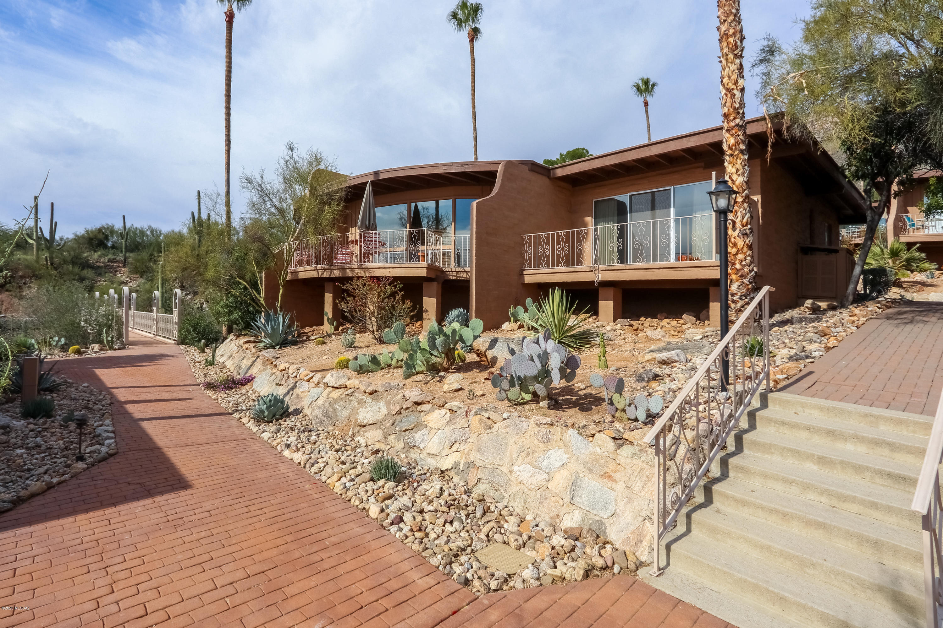 Mission Hills Townhomes (1-39) - Residential