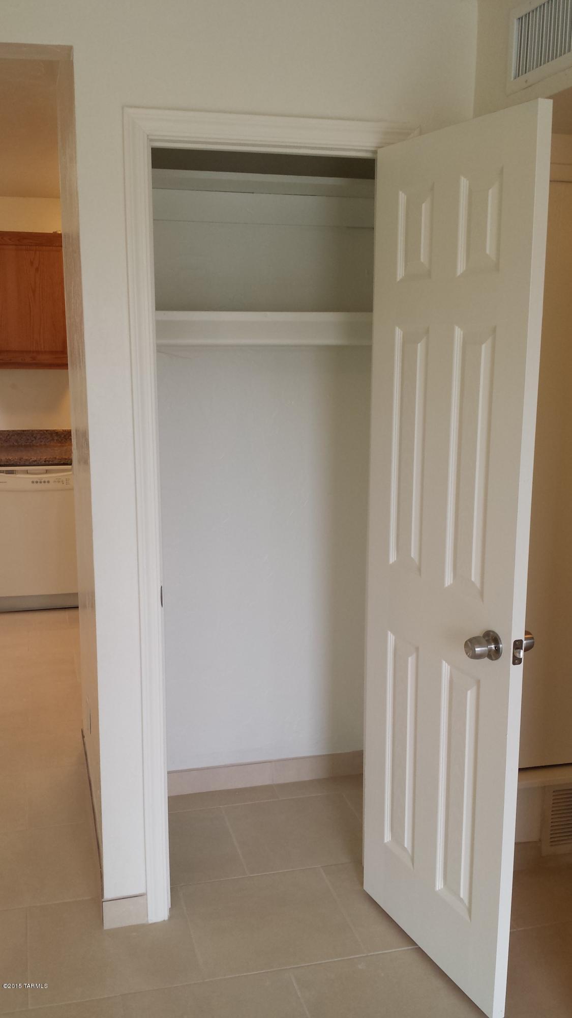Valley View East (1-60) - Residential Lease