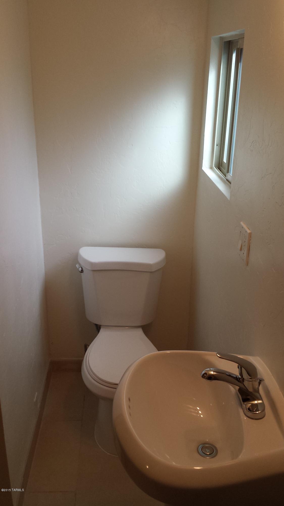 Valley View East (1-60) - Residential Lease