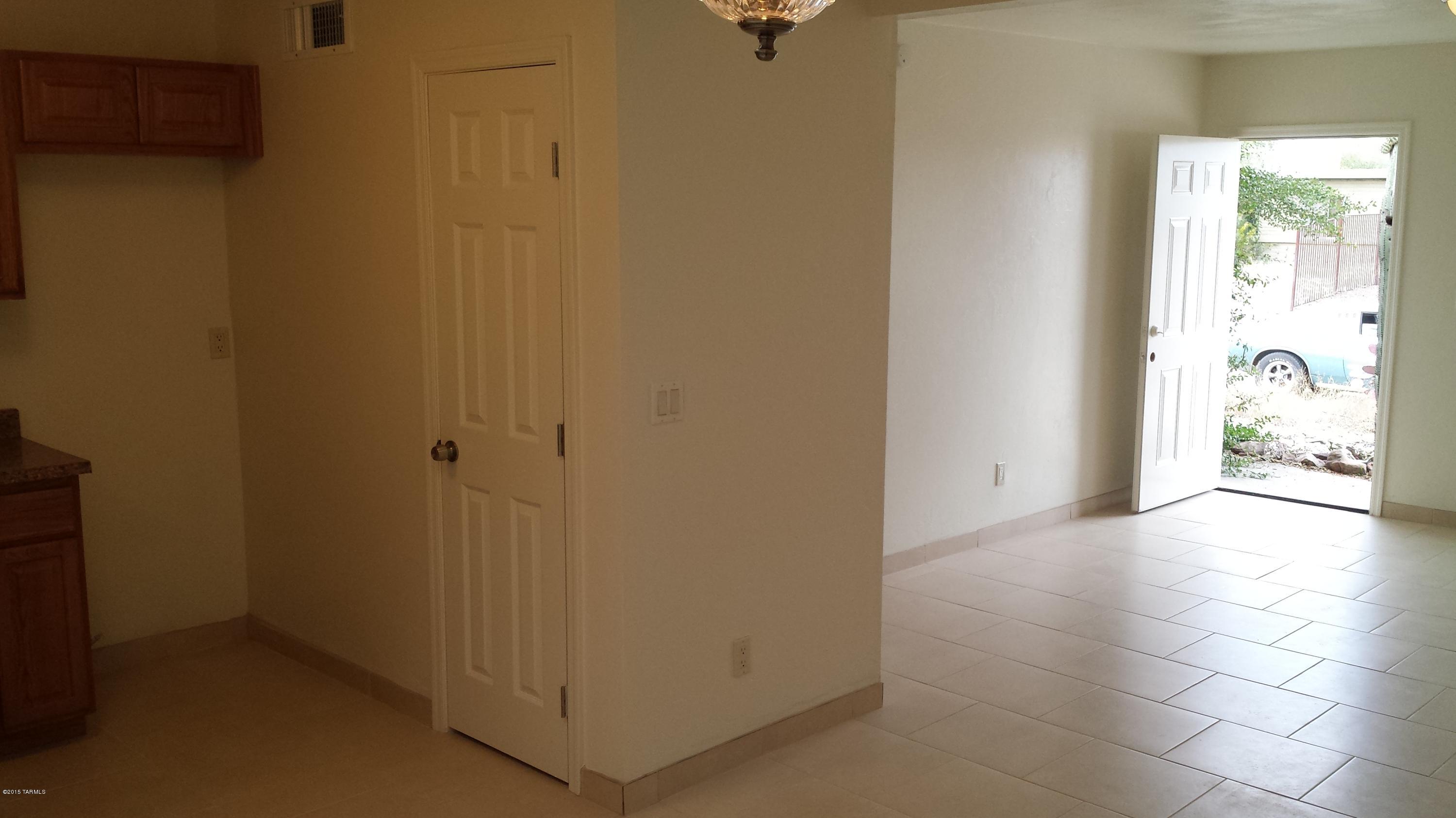 Valley View East (1-60) - Residential Lease