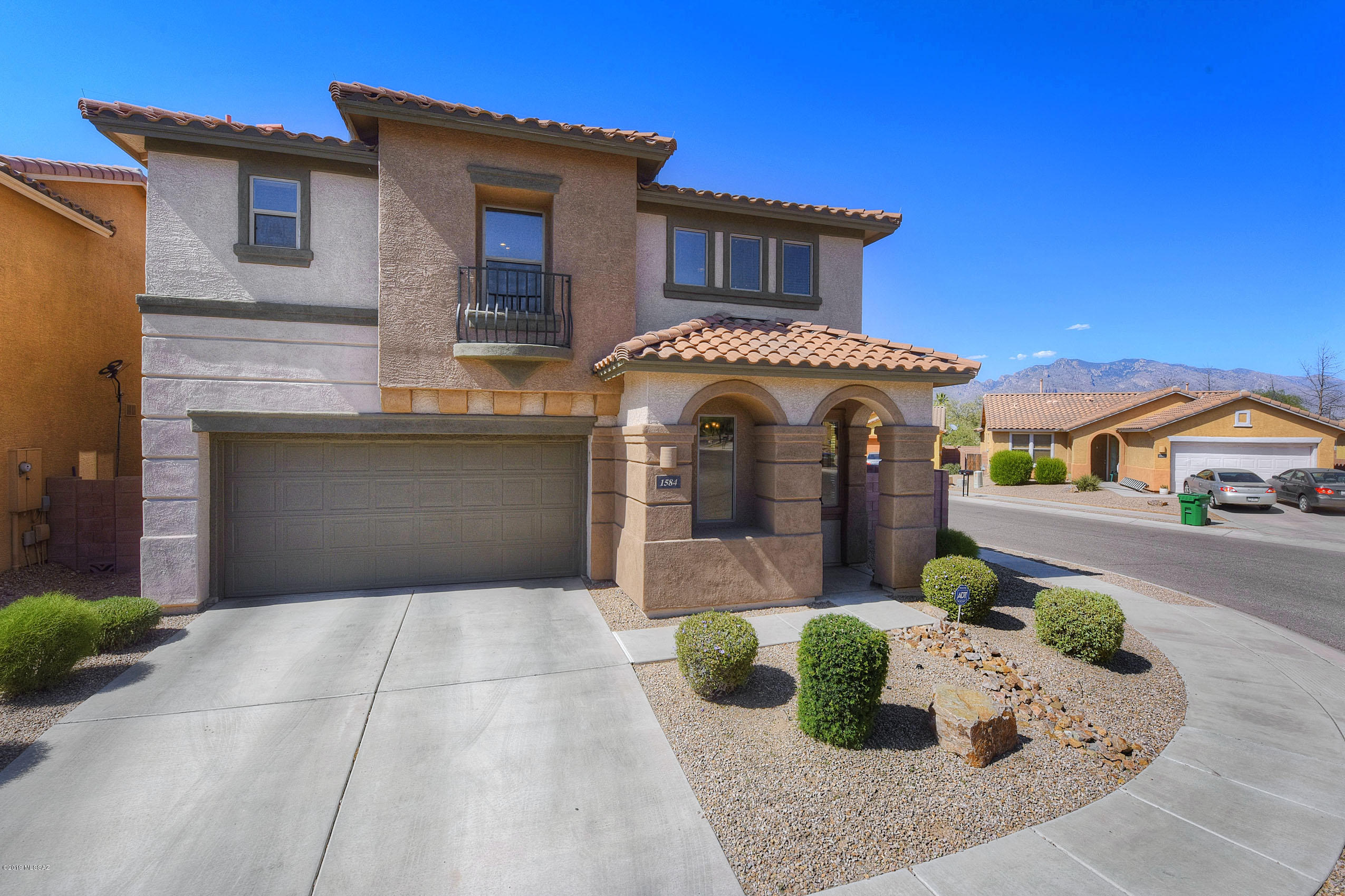 Paseo del Rio - Residential