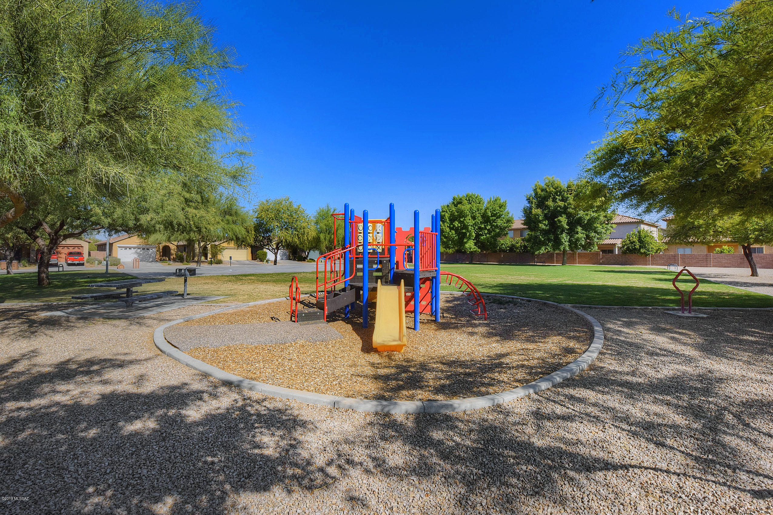 Paseo del Rio - Residential