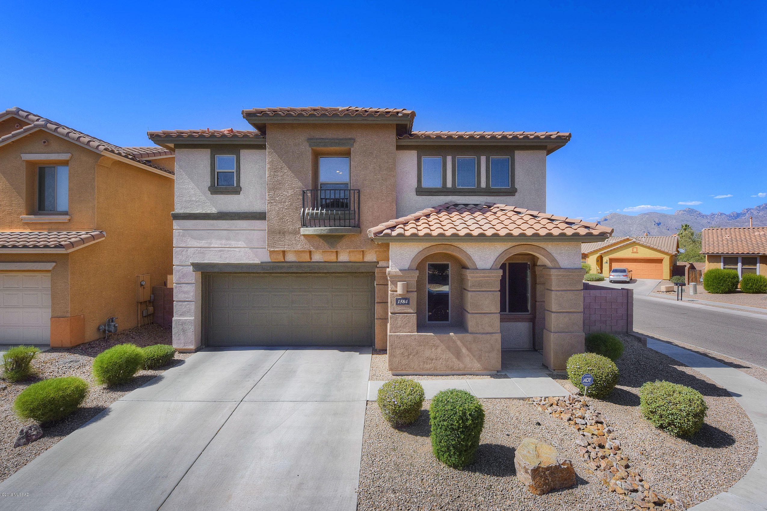 Come see this gorgeous corner lot home in a prime location with a low HOA! This well maintained home offers 4 bedrooms, 3 bathrooms, an upstairs loft with plenty of space and tasteful upgrades throughout. Plenty of shopping and restaurants nearby, with easy access to downtown, U of A and I-10. Enjoy a nice stroll through your community with two separate parks or head over to the River Walk located just feet from your front door. This 4 bedroom home in such a great location is truly a rare find and a must see!