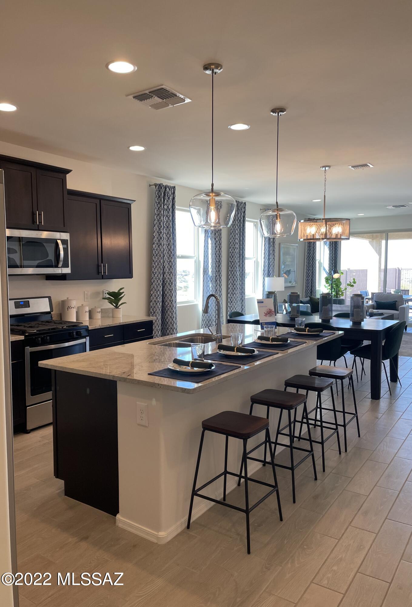 Rancho Del Lago (1-100) - Residential Lease
