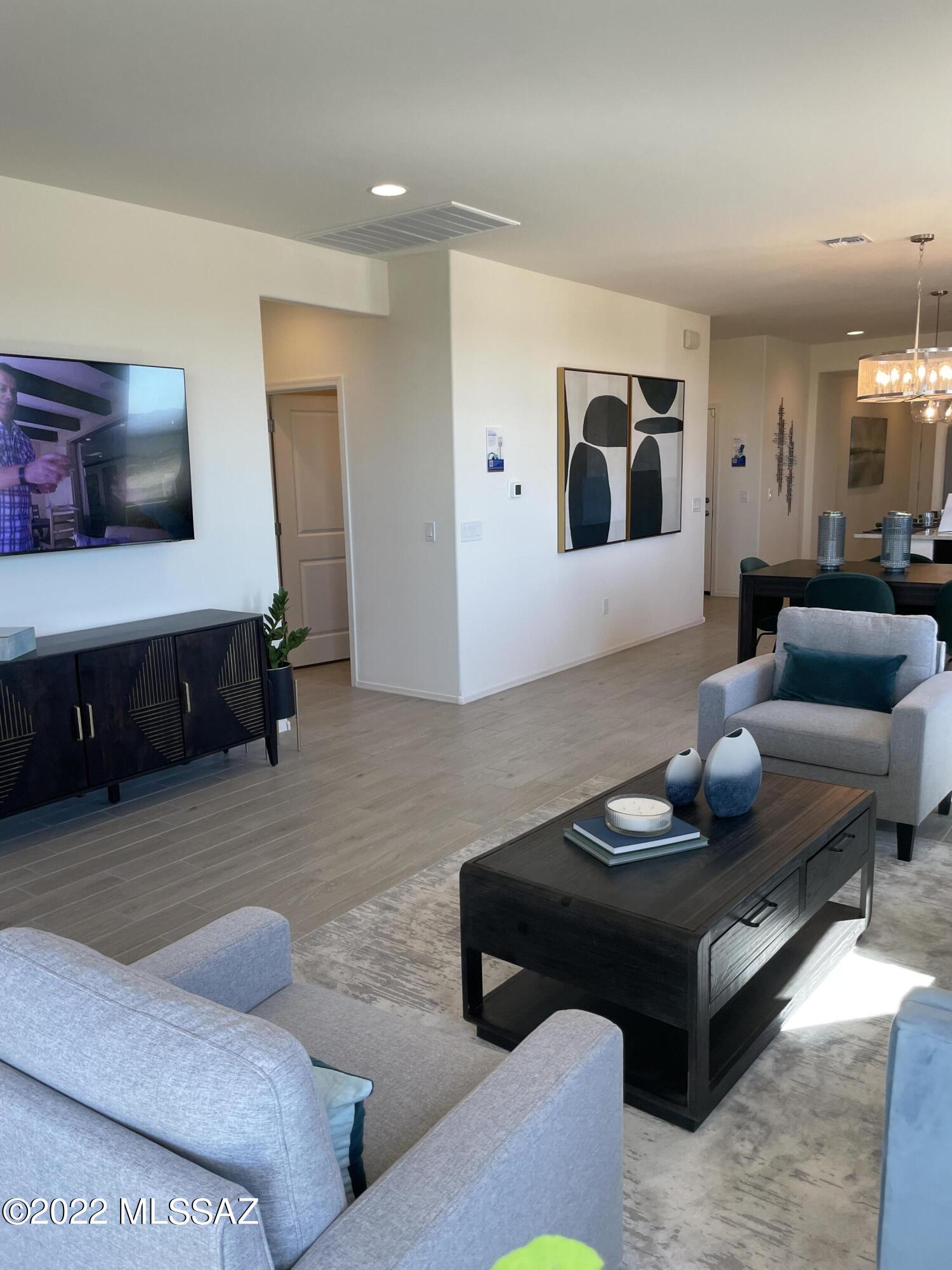 Rancho Del Lago (1-100) - Residential Lease