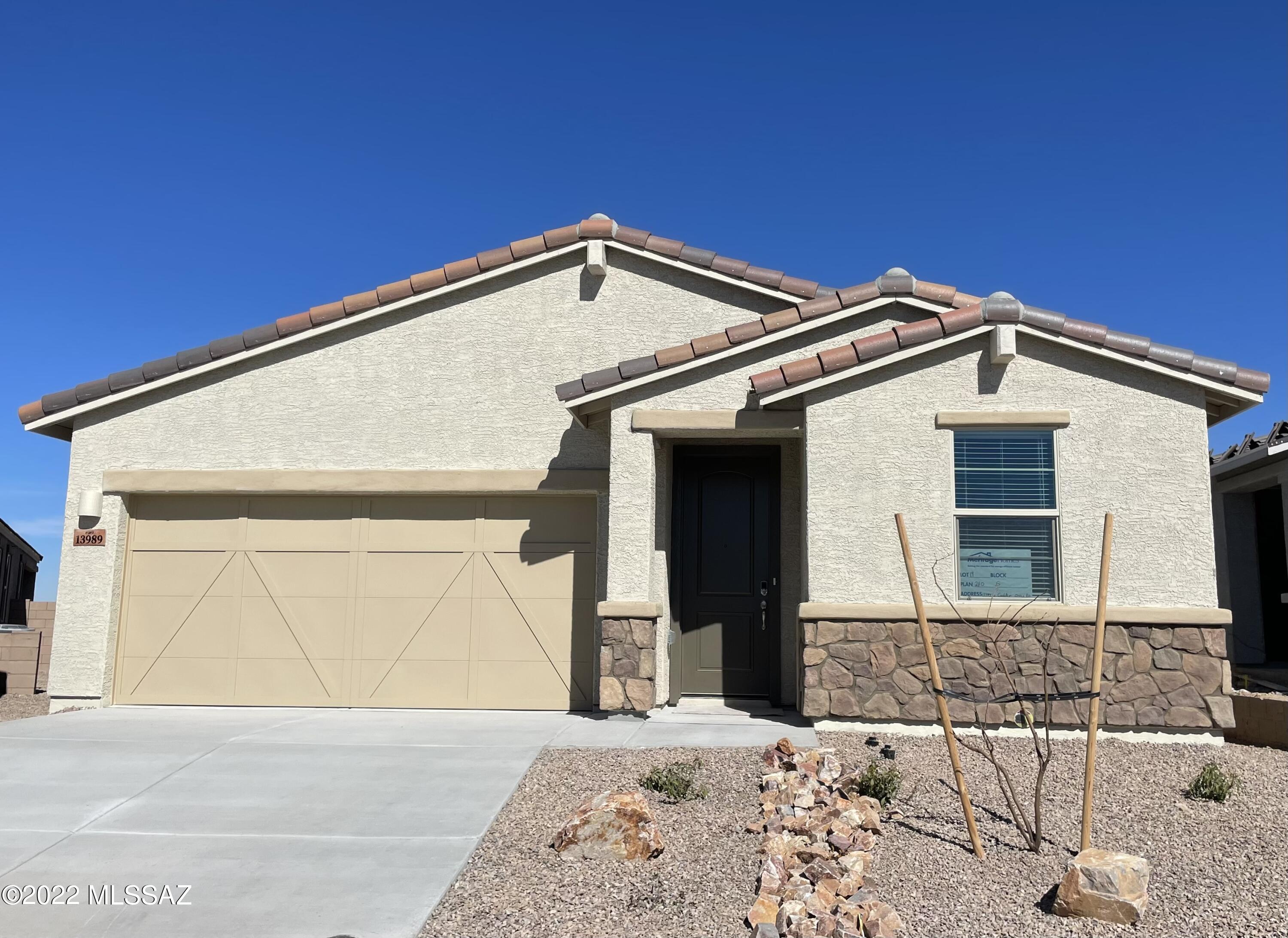 Rancho Del Lago (1-100) - Residential Lease