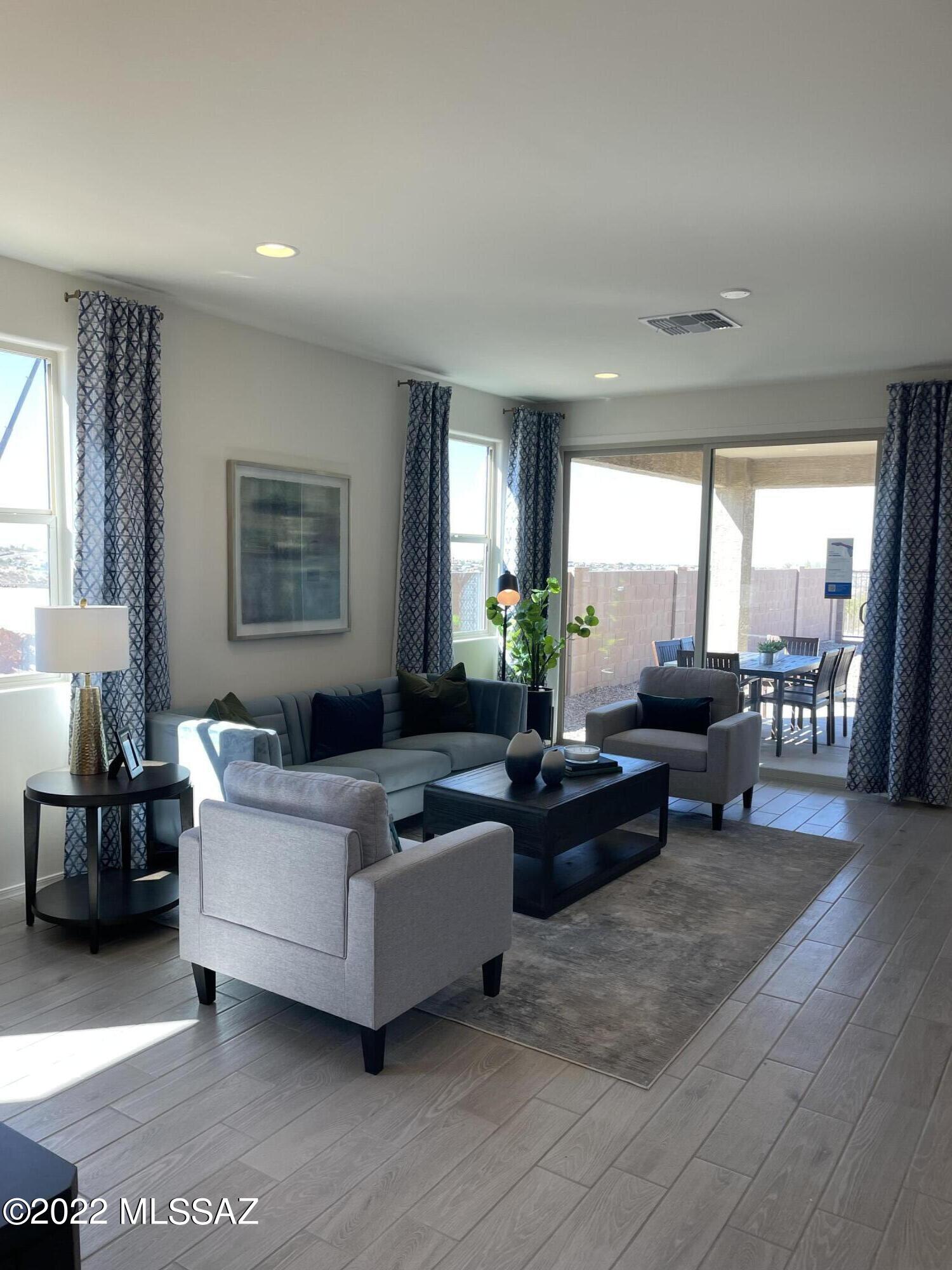 Rancho Del Lago (1-100) - Residential Lease