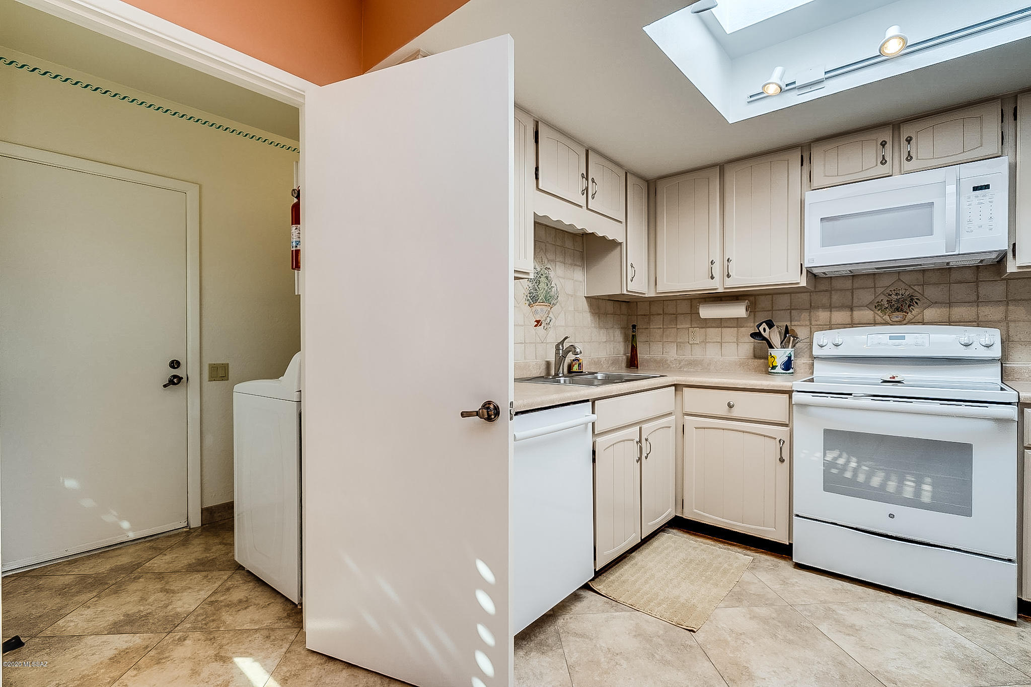 Continental Vistas(1-302) - Residential