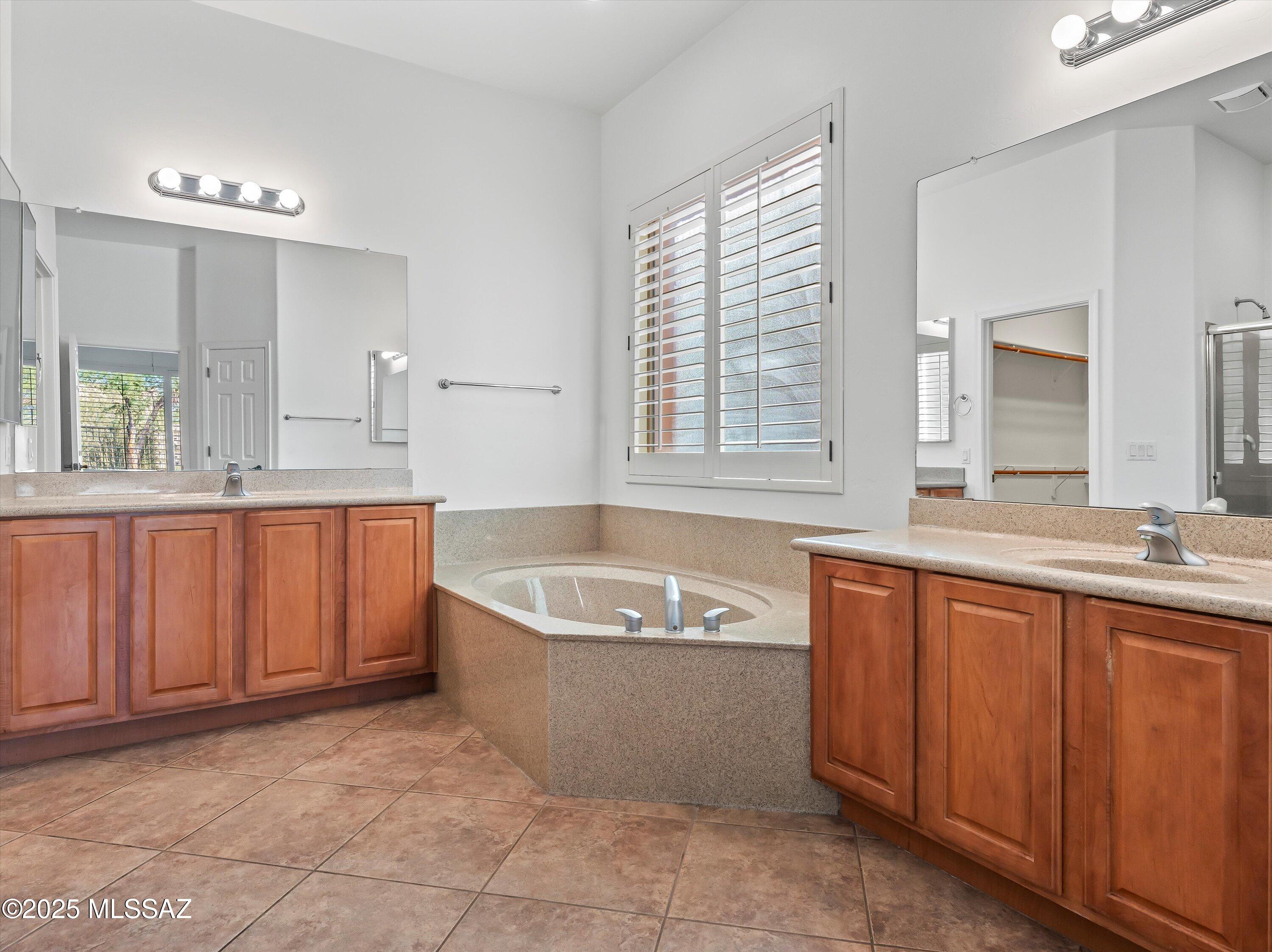 Continental Reserve Blk. 16A (1-111) - Residential