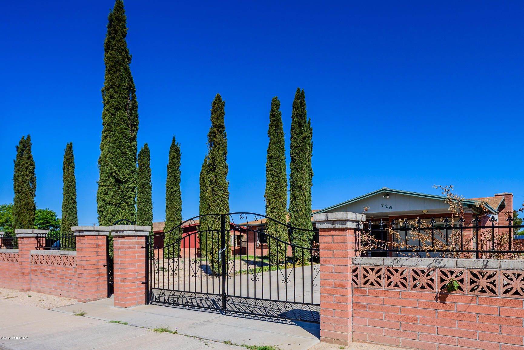Mission Manor NO. 8 - Residential