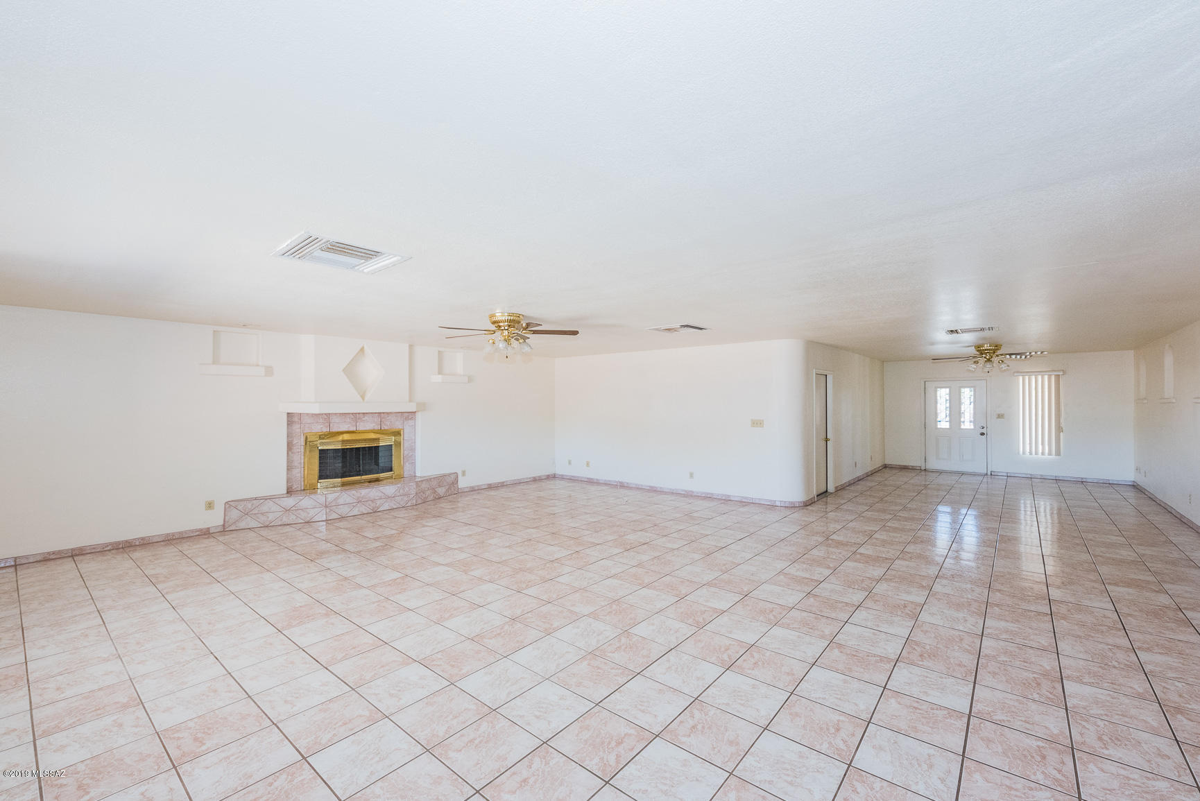 Mission Manor NO. 8 - Residential