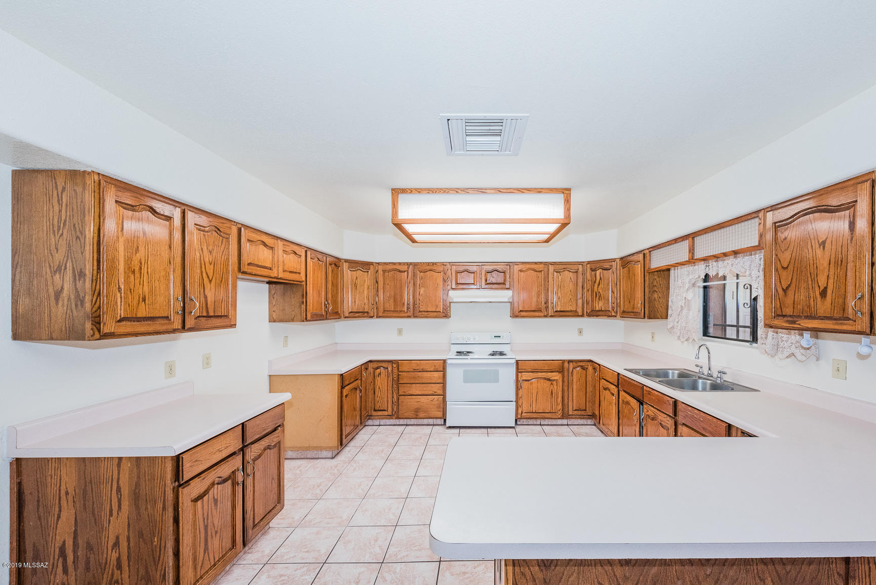 Mission Manor NO. 8 - Residential