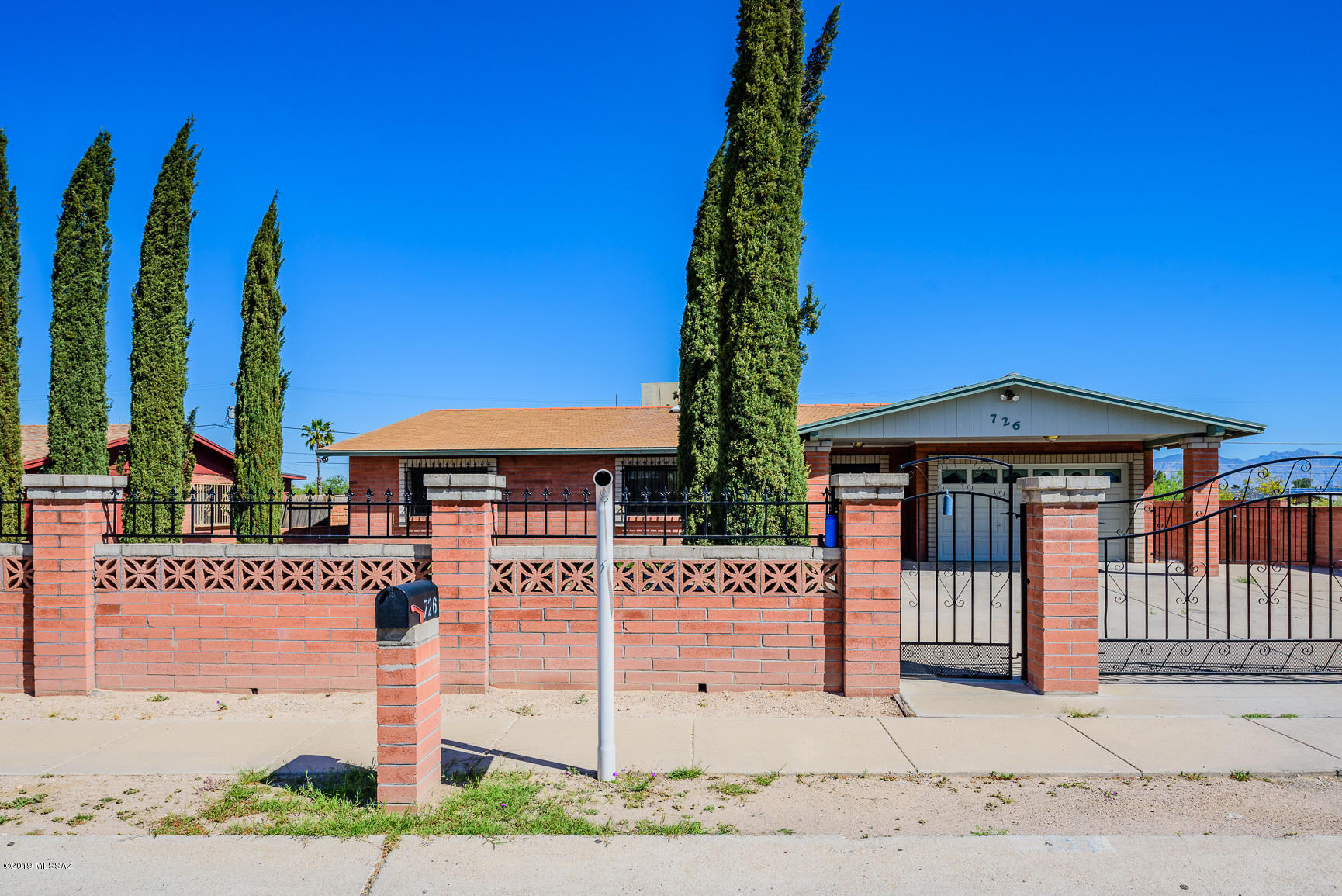 Mission Manor NO. 8 - Residential