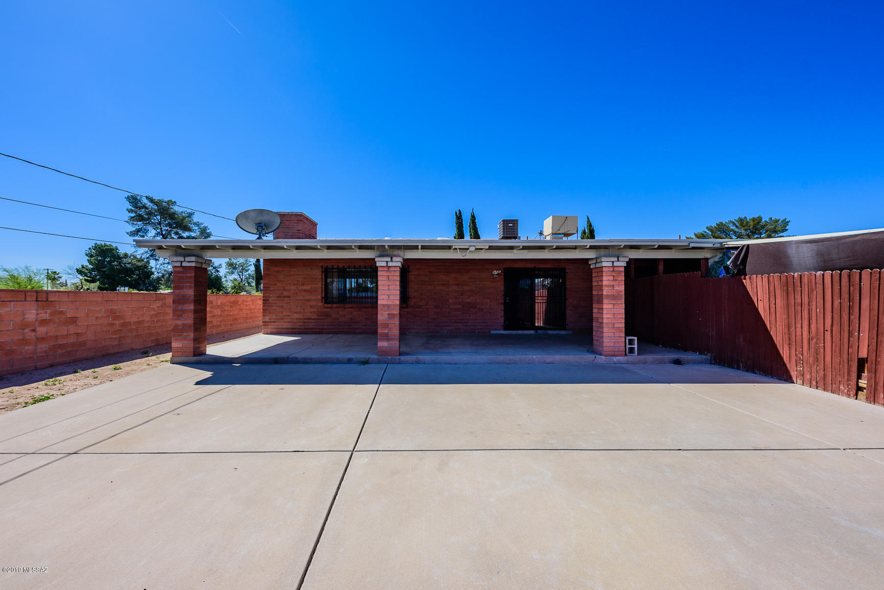 Mission Manor NO. 8 - Residential