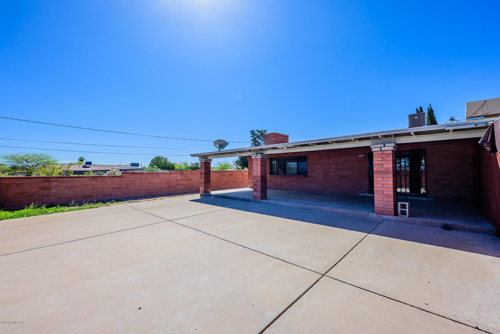 Mission Manor NO. 8 - Residential