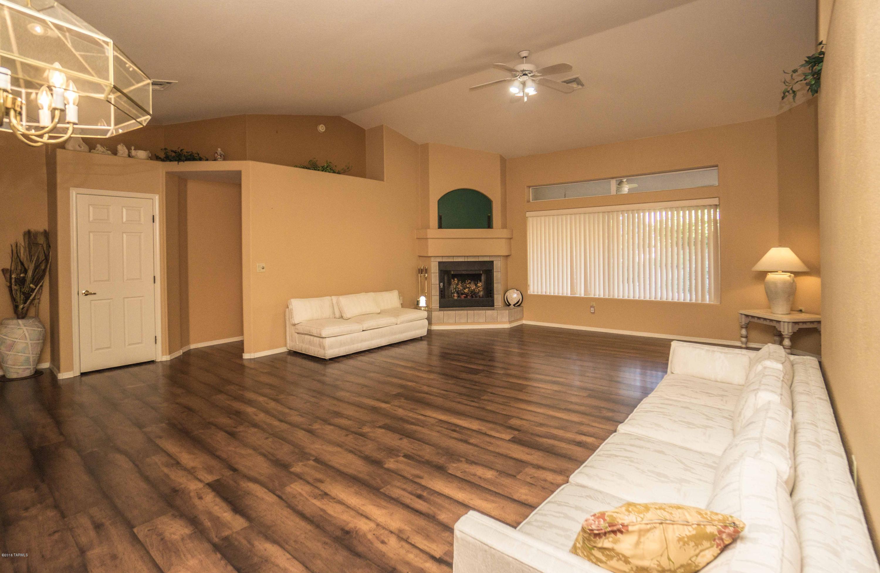 Colonia De Los Alamos - Residential