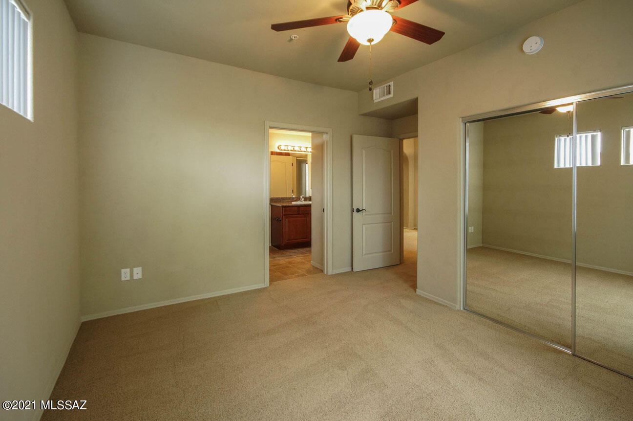 3 bedroom 2 bath located in the heart of the foothills. Resort style amenities, sparkling pool and spa, close to fine dining and shopping.  Access to Rillito River for walks or bike rides via a private entrance