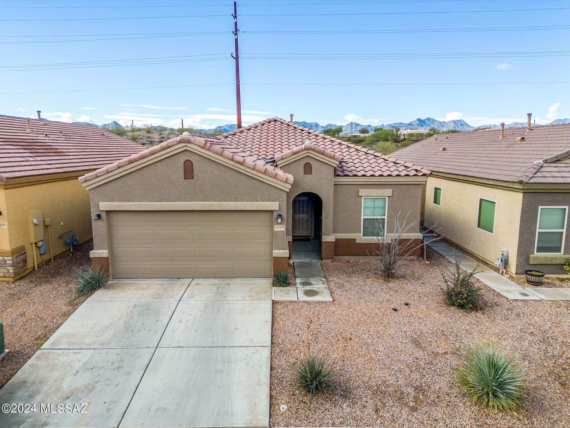 Silverbell Crossings SQ20131720884 - Residential Lease