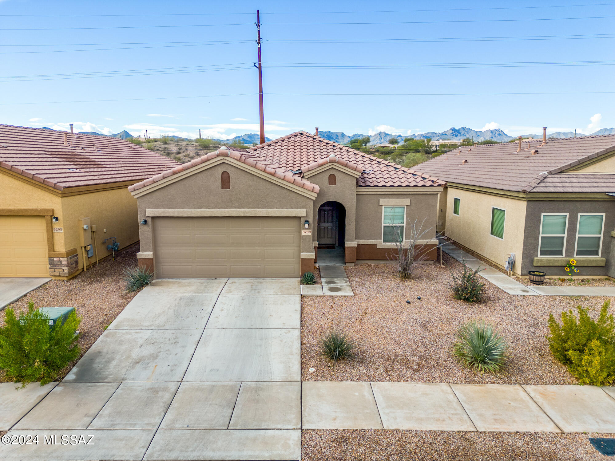 Silverbell Crossings SQ20131720884 - Residential Lease