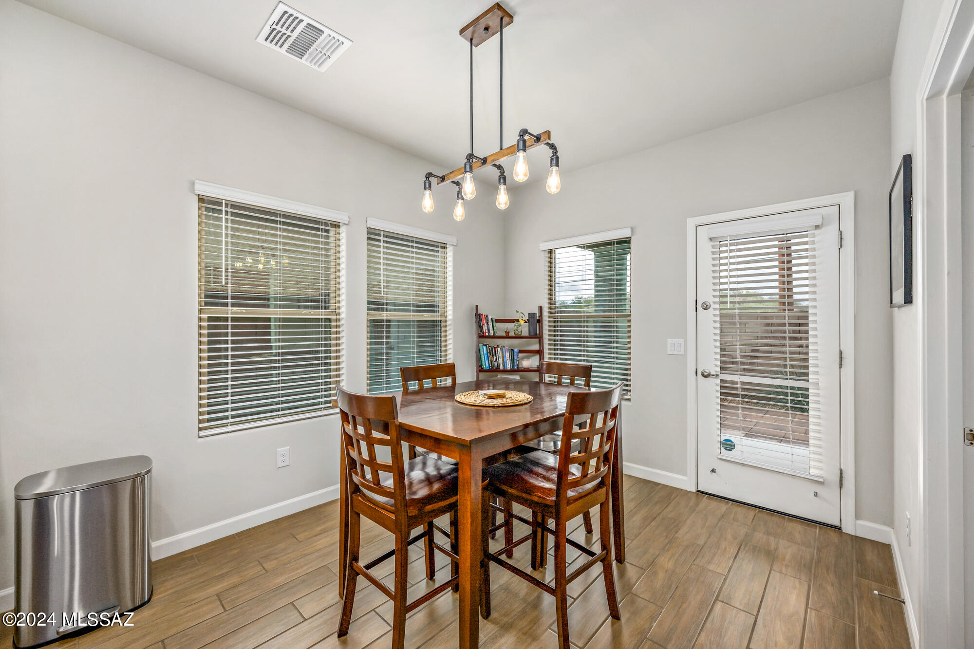 Silverbell Crossings SQ20131720884 - Residential Lease
