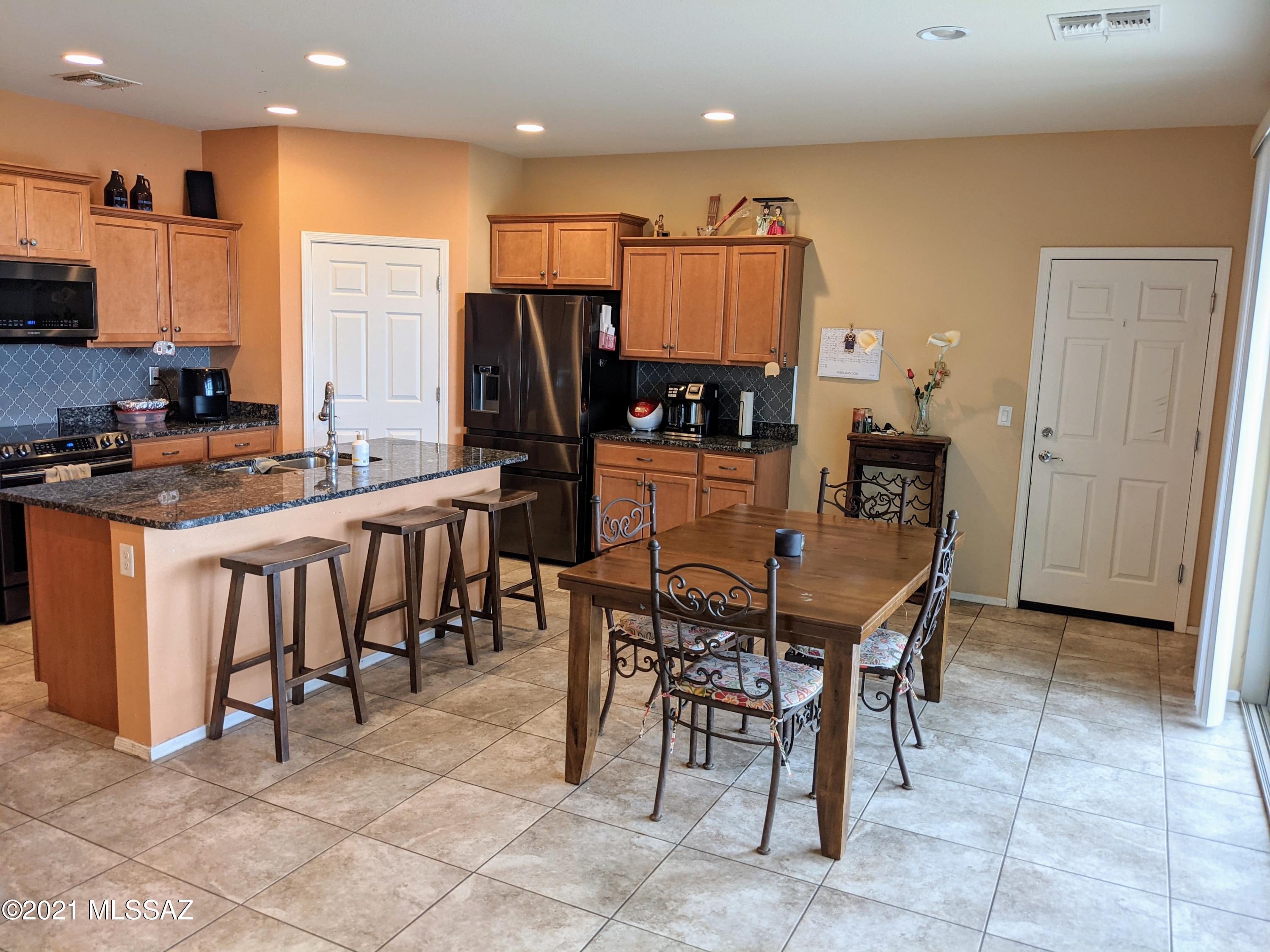 Sierra Morado Unit 4 - Residential