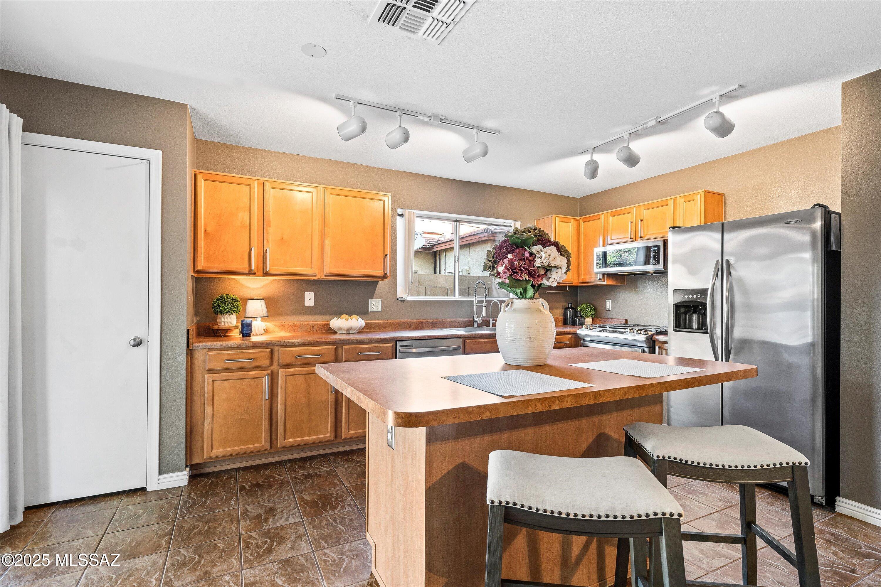 El Rio At Continental Ranch (1-102) - Residential