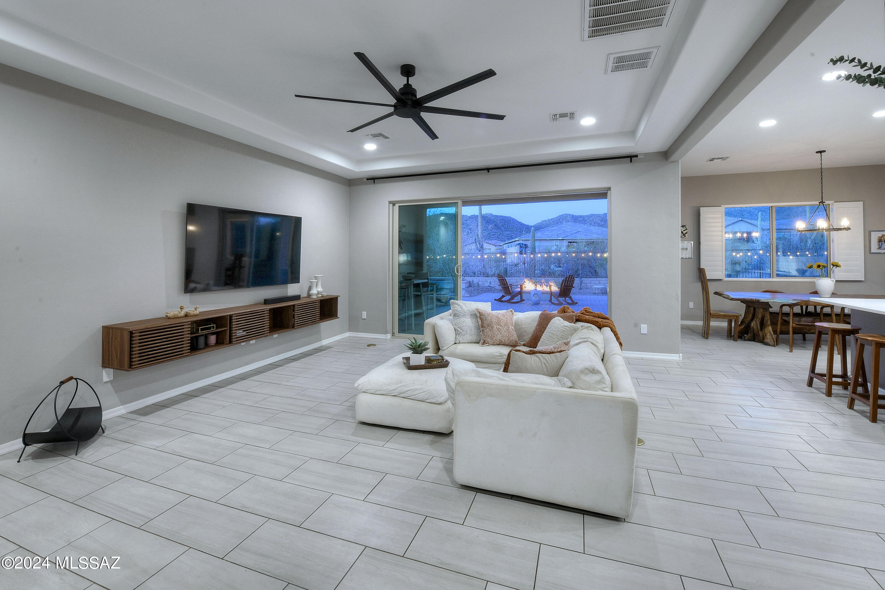Boulder Bridge Pass II At Dove Mountain SQ20143250154 - Residential