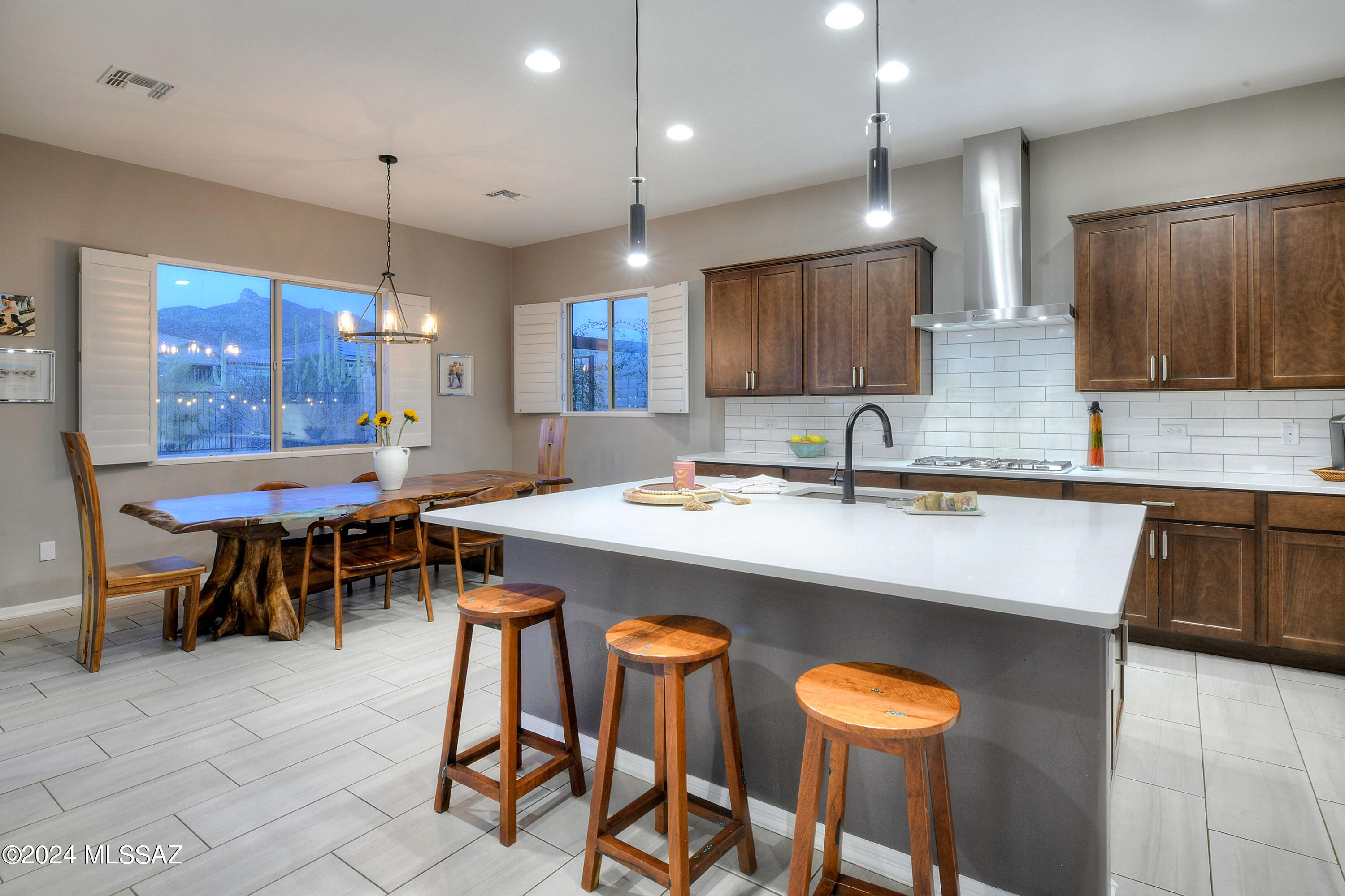 Boulder Bridge Pass II At Dove Mountain SQ20143250154 - Residential