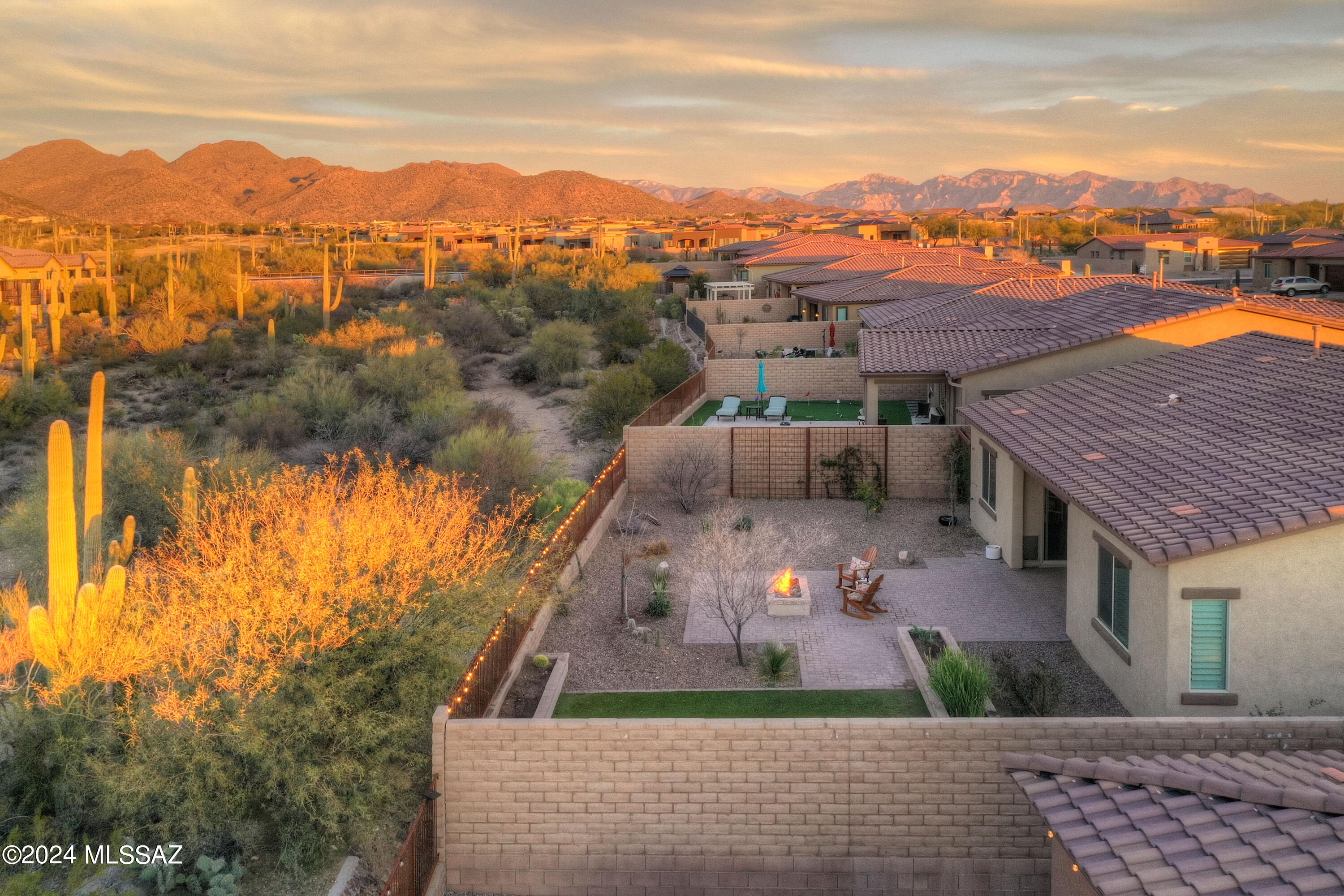 Boulder Bridge Pass II At Dove Mountain SQ20143250154 - Residential