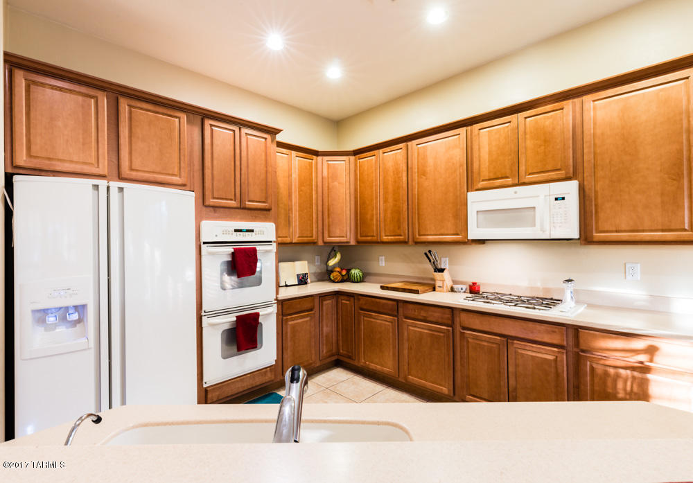 Continental Reserve Blk. 10 (1-69) - Residential