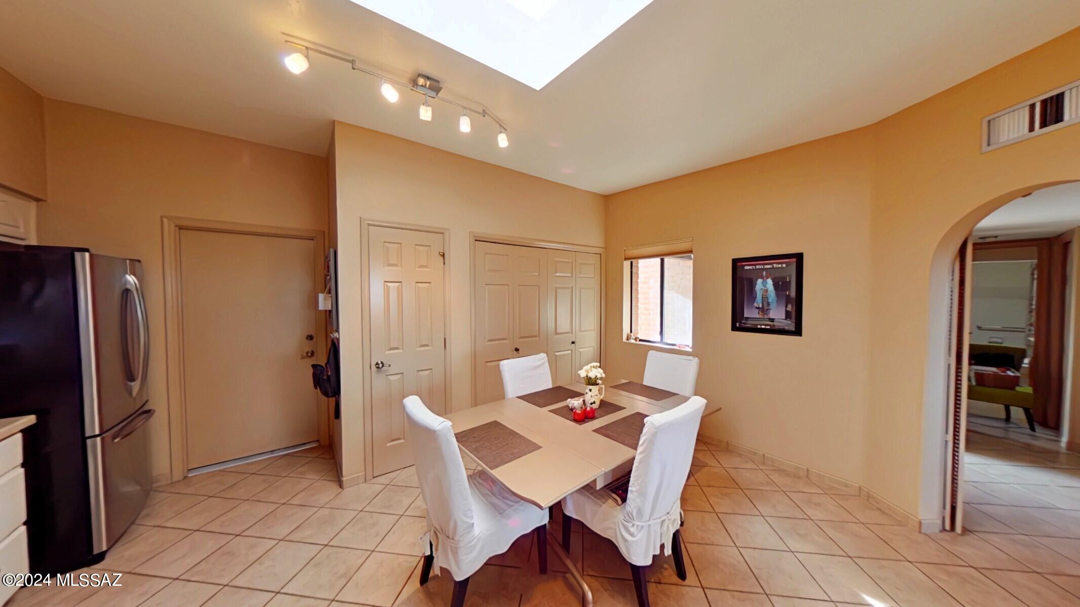 Canoa Hills Townhomes (1-130) - Residential