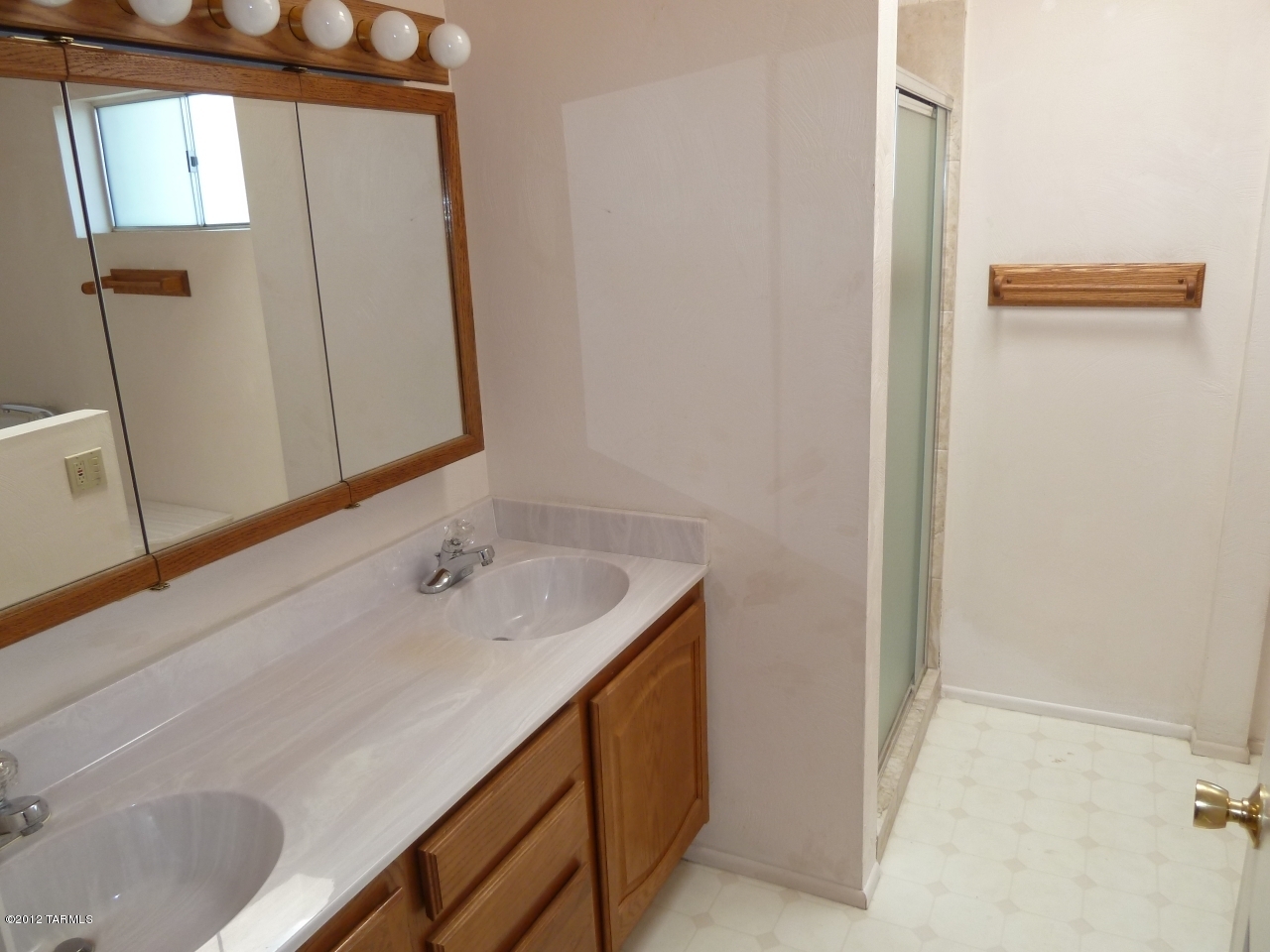 Verde Vista BLK.1 (1-100, 123) - Residential Lease