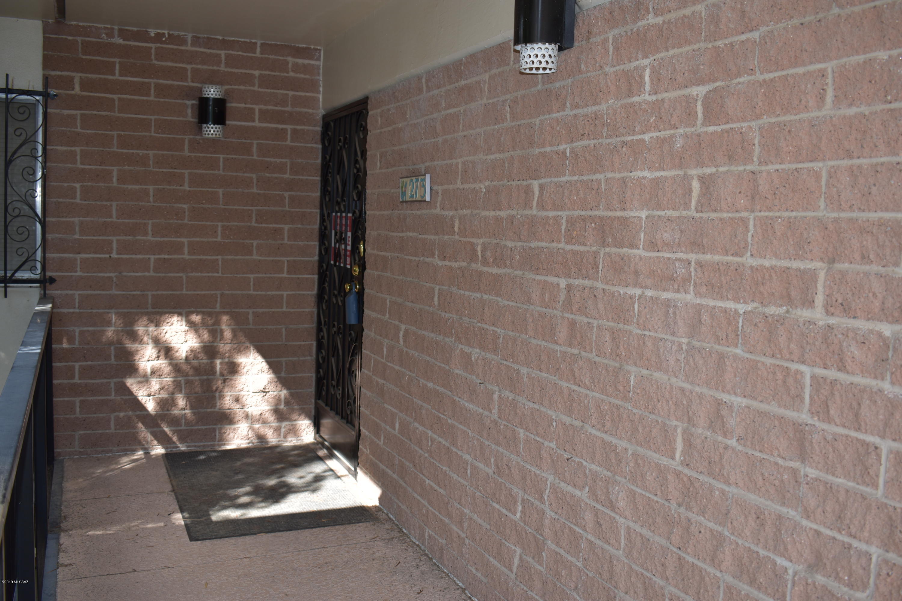 Charming 2 bedroom, 2 bath condo with beautiful natural lighting! Vinyl wood flooring and ceramic tile throughout. Spacious living room great for entertaining. Across from Randolph Golf Course, walking trails, and tennis courts. Close to downtown and shopping. Community pool right in the heart of the city!