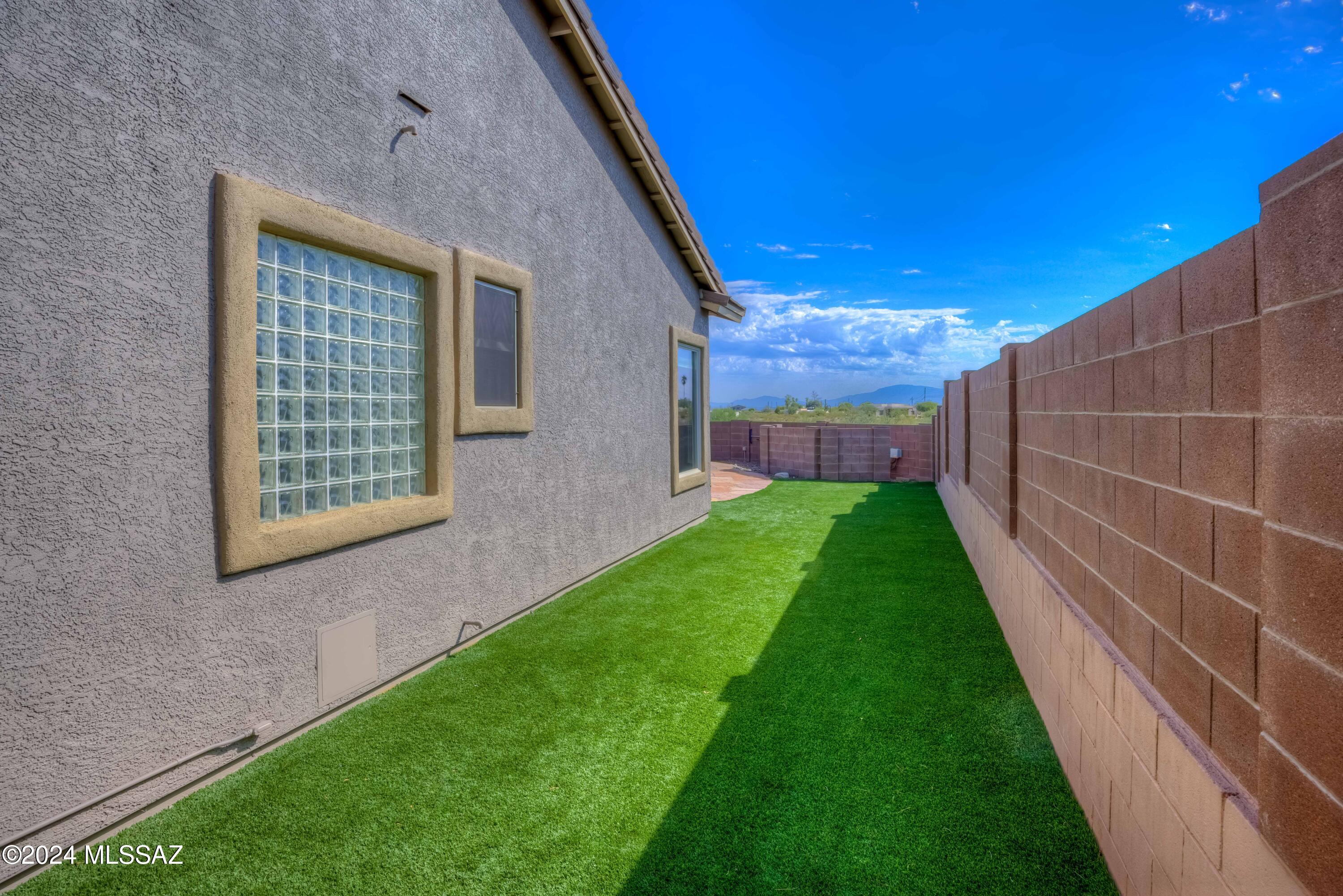 Agua Dulce (1-60) - Residential
