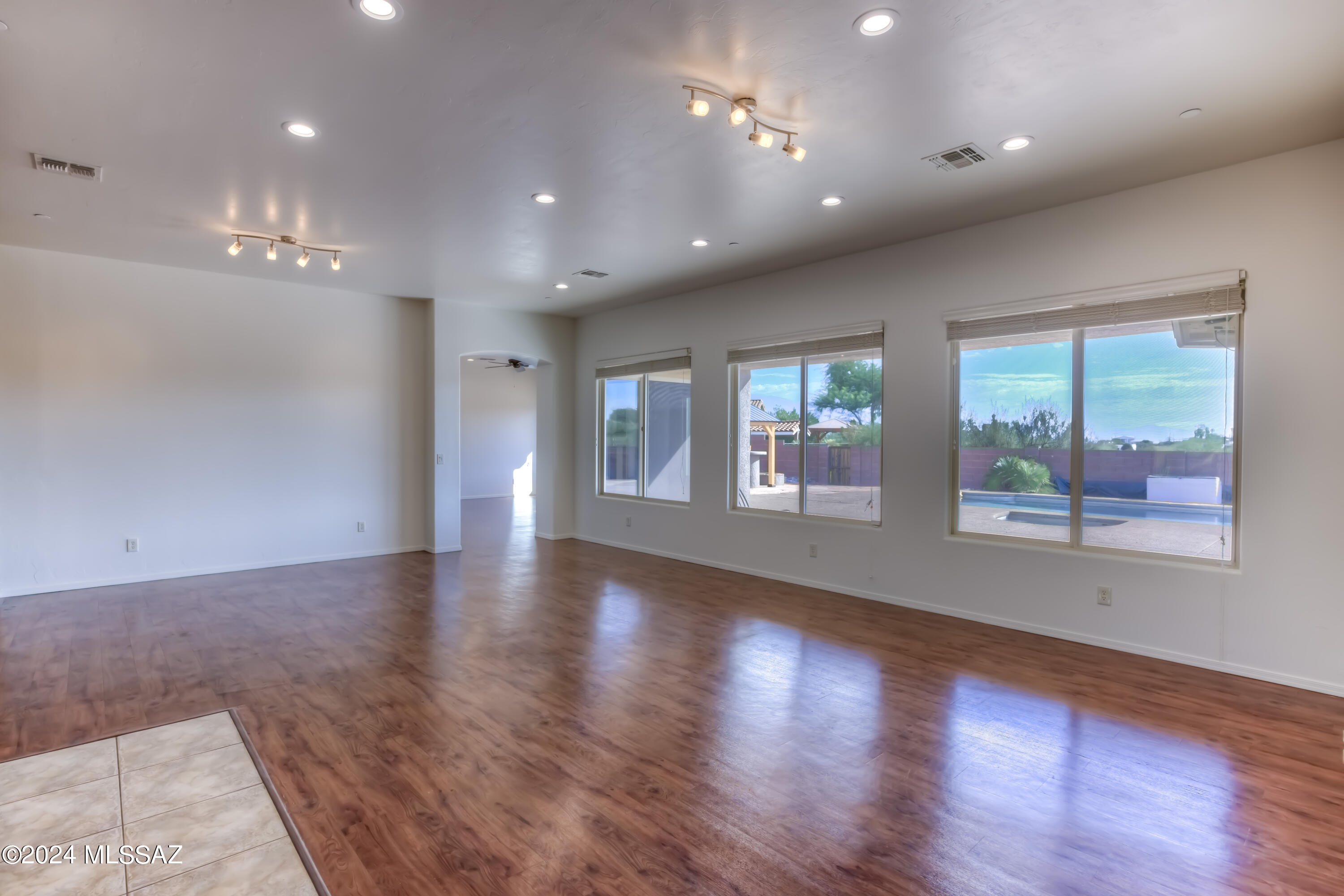Agua Dulce (1-60) - Residential