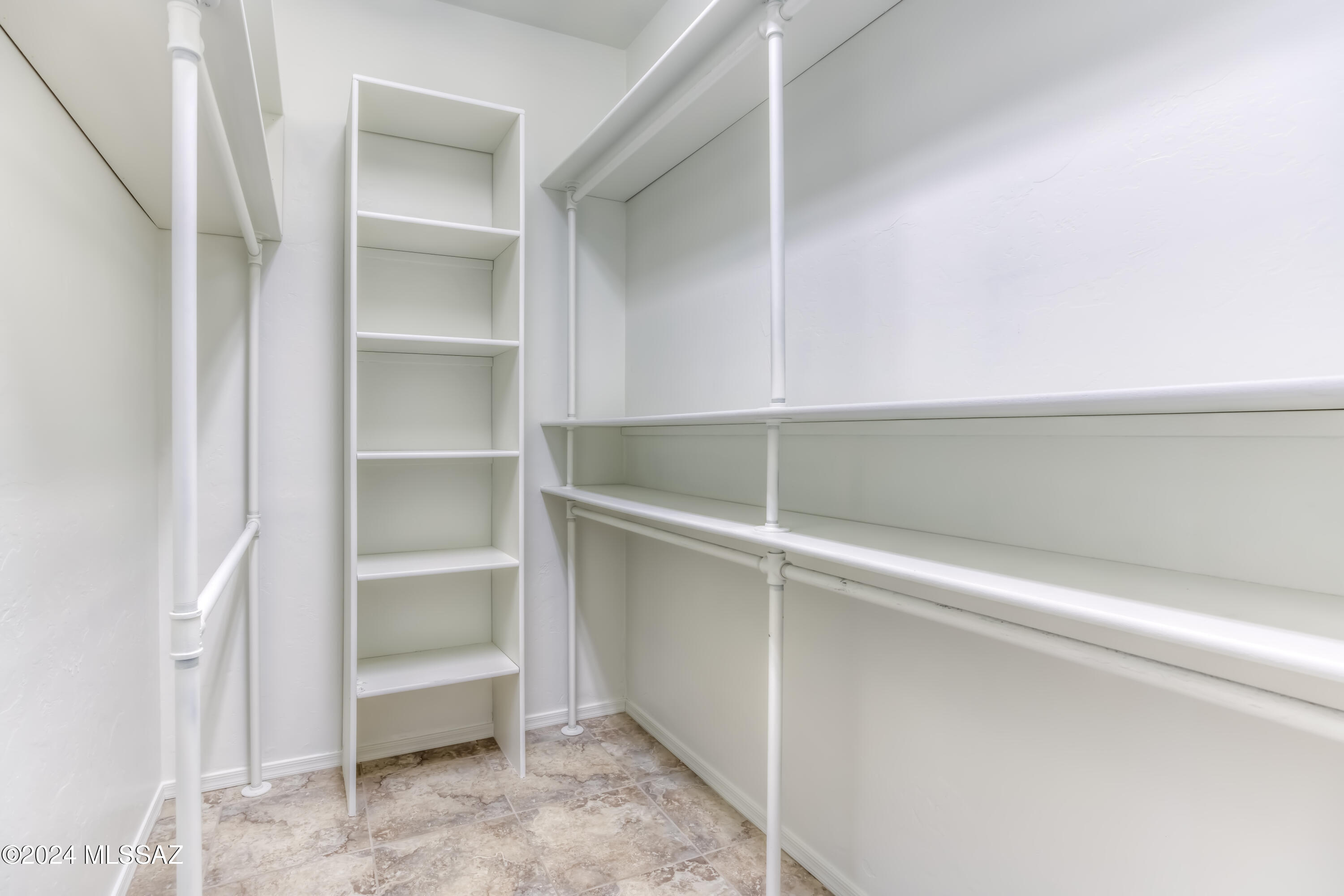 Agua Dulce (1-60) - Residential
