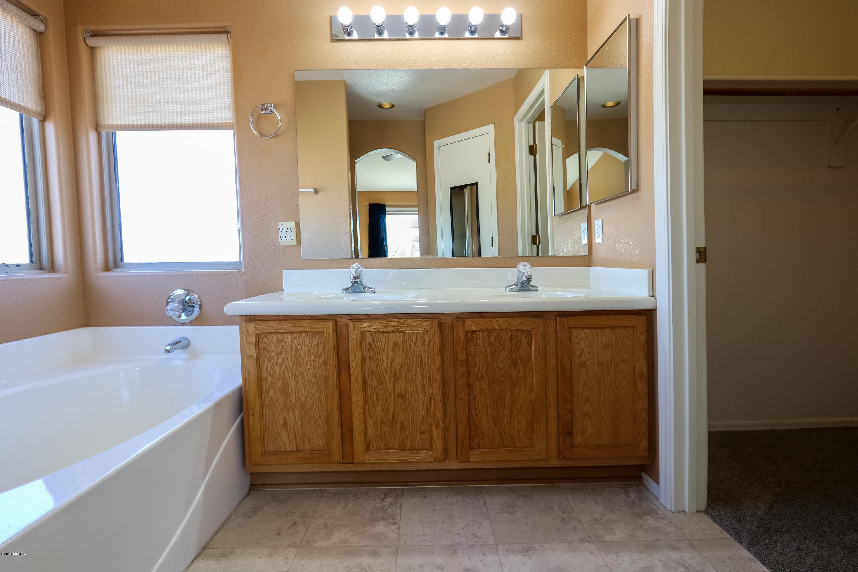 Desert Crossings at Rita Ranch (1-255) - Residential Lease