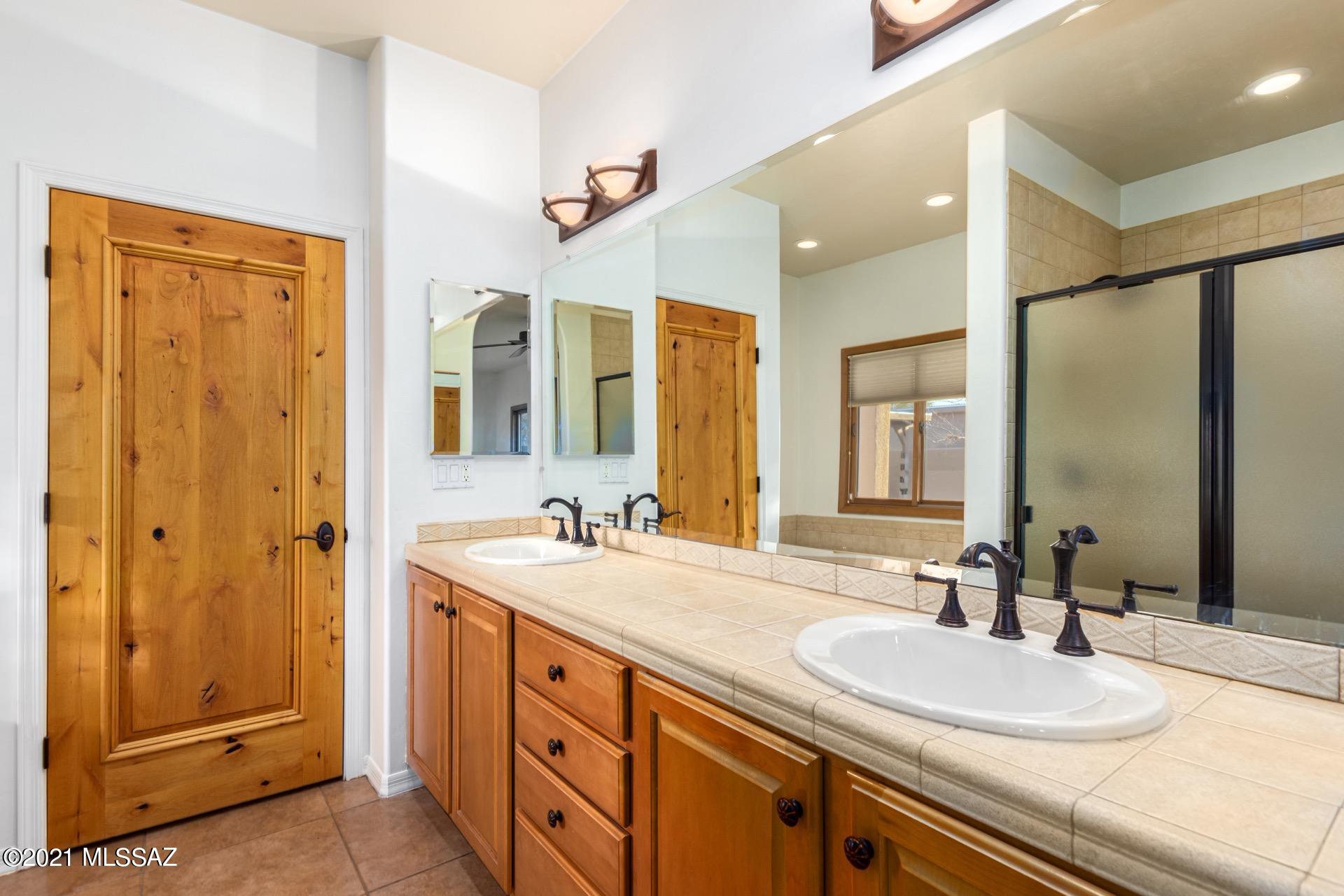 New Tucson Unit NO. 29 - Residential