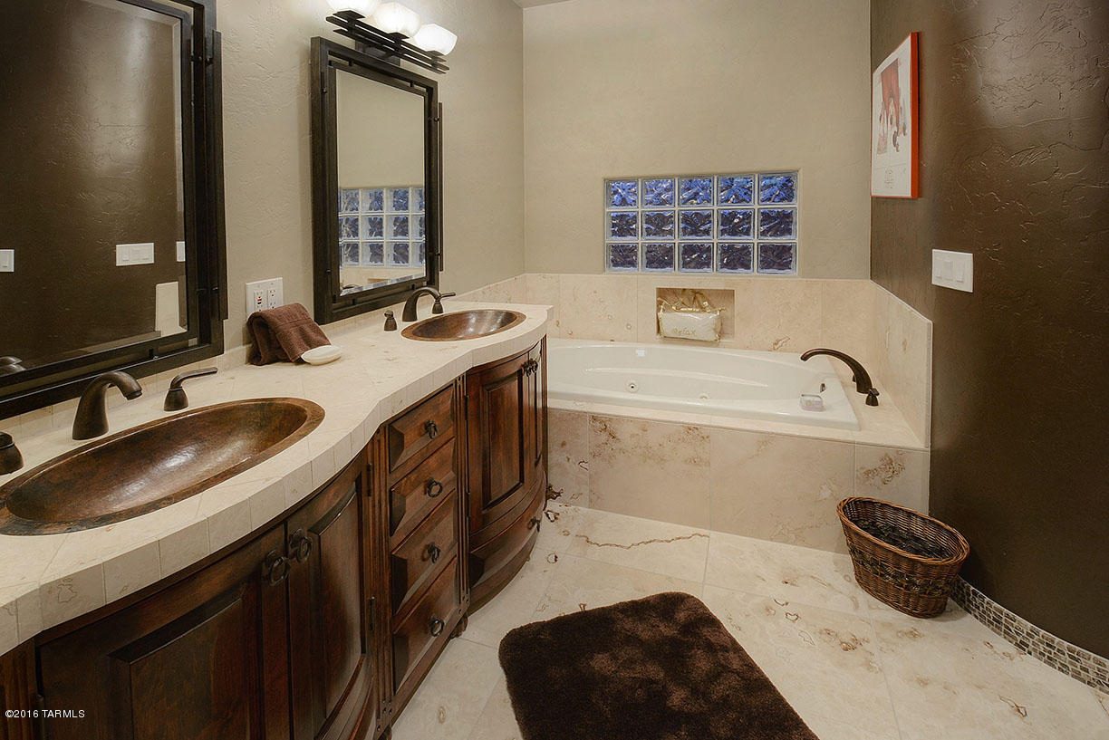 Sabino Sands (1-9) - Residential