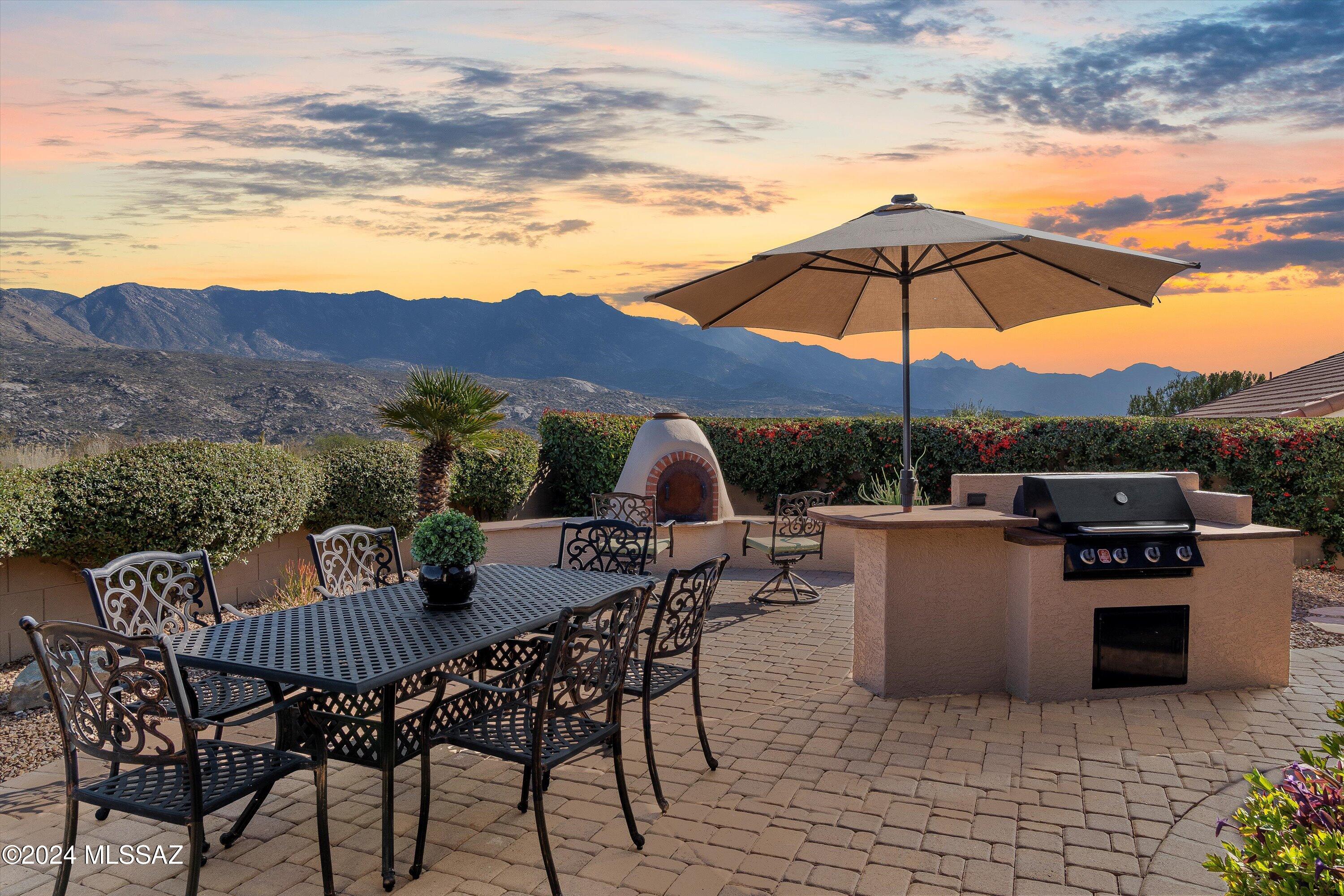 Fully renovated and upgraded SaddleBrooke home with wonderful mountain views. Spacious great room plan with open kitchen featuring stainless appliances, plenty of custom designed cabinetry, pantry and granite counters. 3 Baths plus Two master suites are ideal. Convenient den plus bonus room completes this great home.