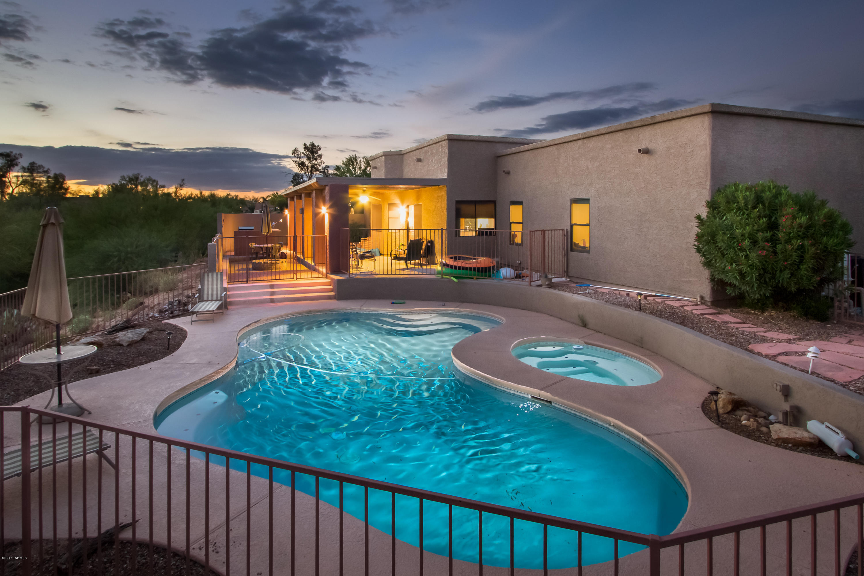 Casas Adobes Country Club Est. - Residential